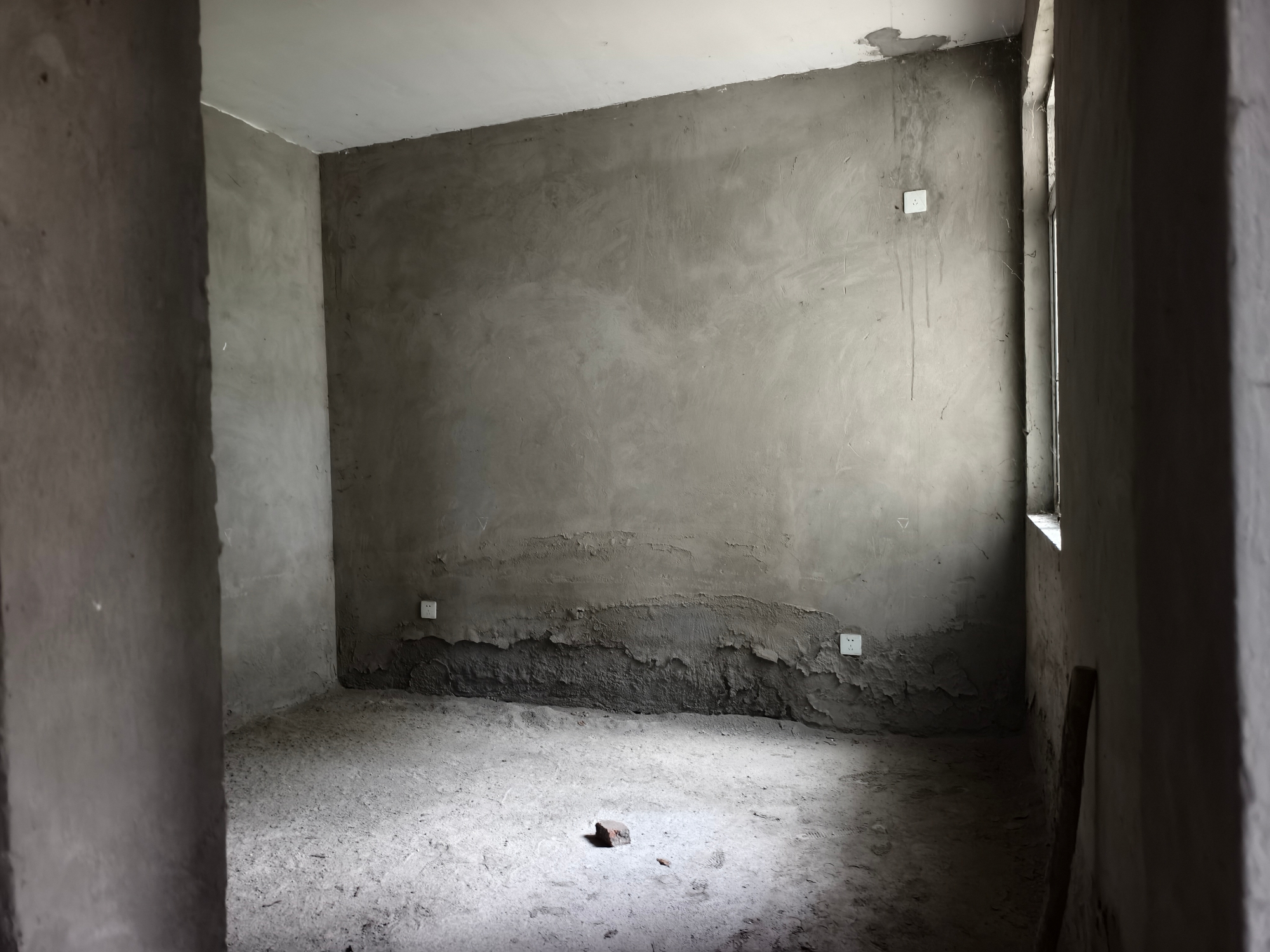 玉兰苑三室二厅毛坯出租_3