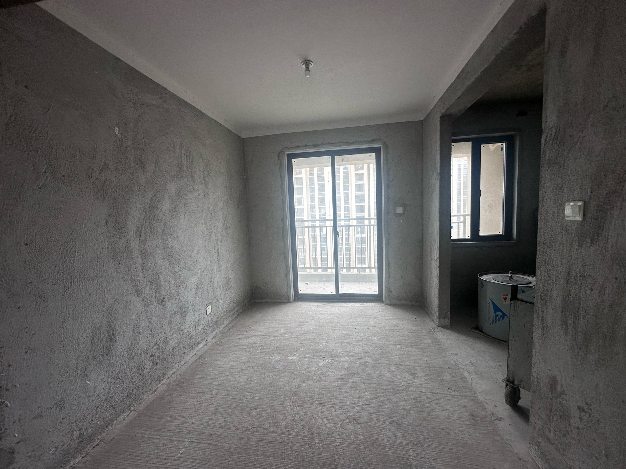 山南壹号三室两厅对外出售_12