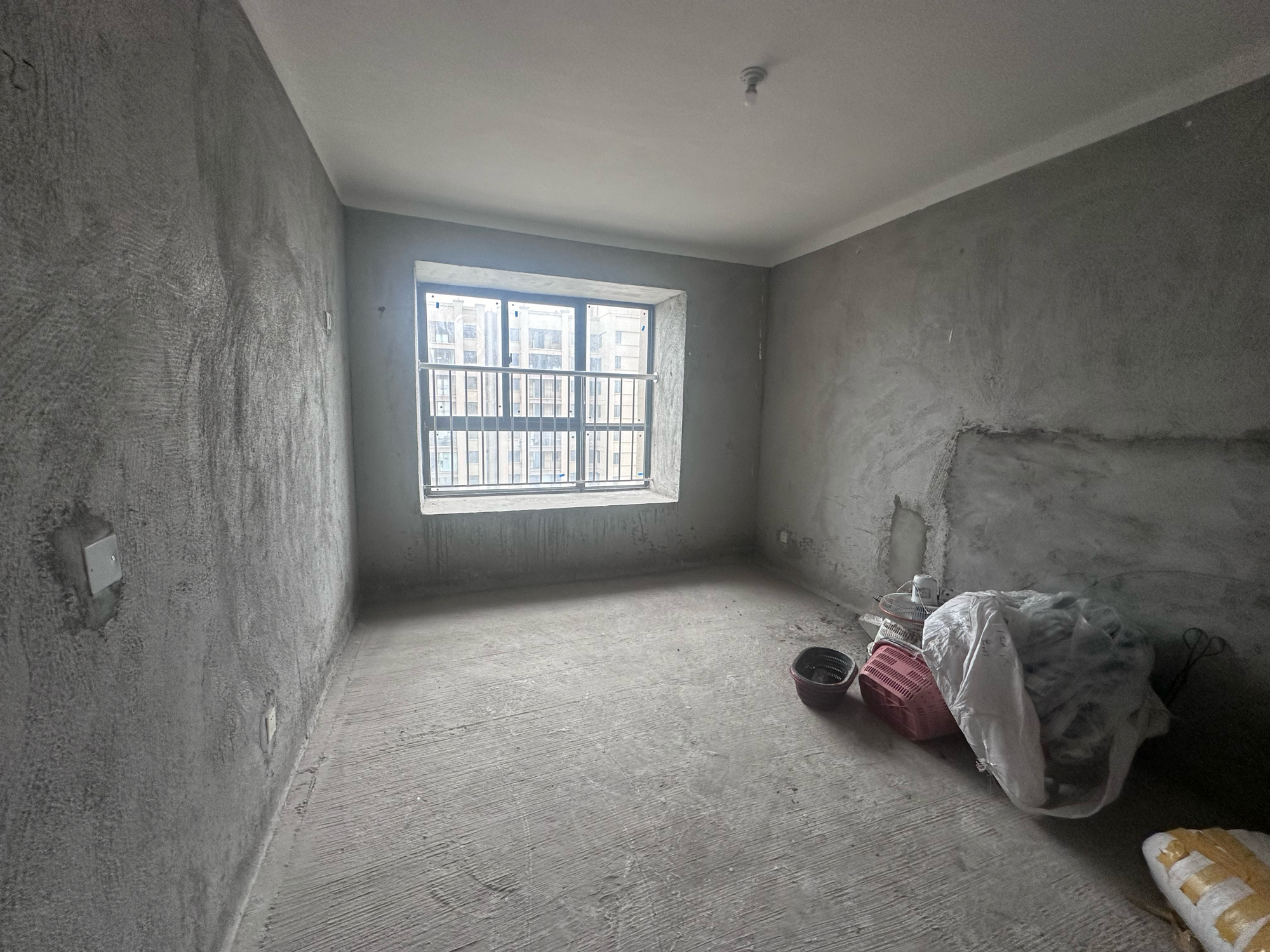 山南壹号三室两厅对外出租_2