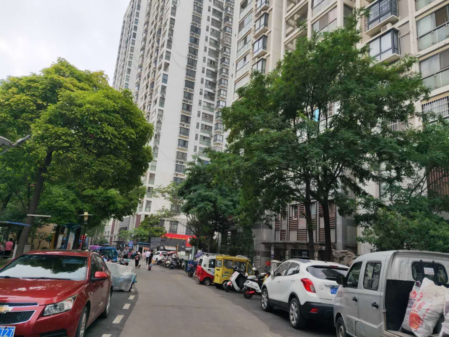 优山美地 44平 精装一室一厅 满两年 交通便利_16
