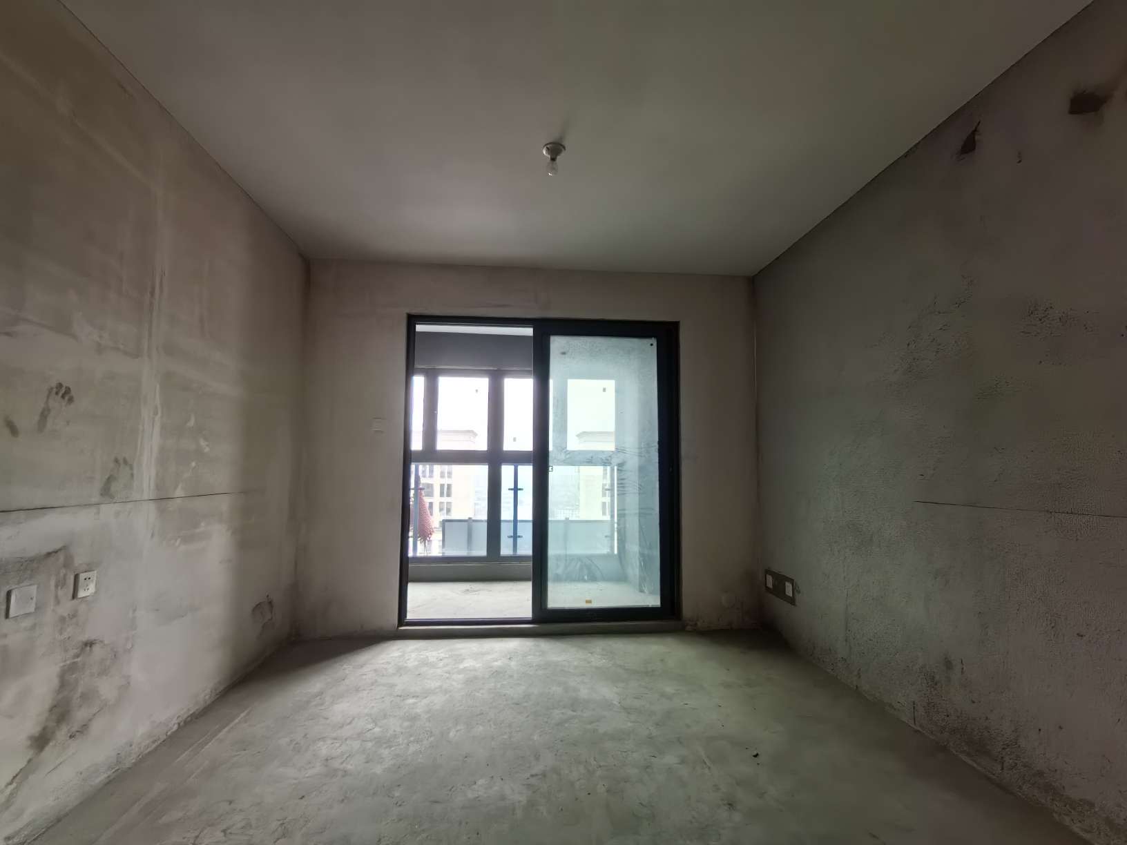 天一时代城 3室毛坯_3