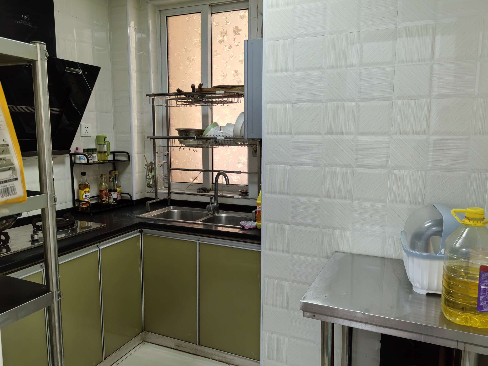 龙湖中心精装两室两厅对外出租配套齐全拎包入住_5