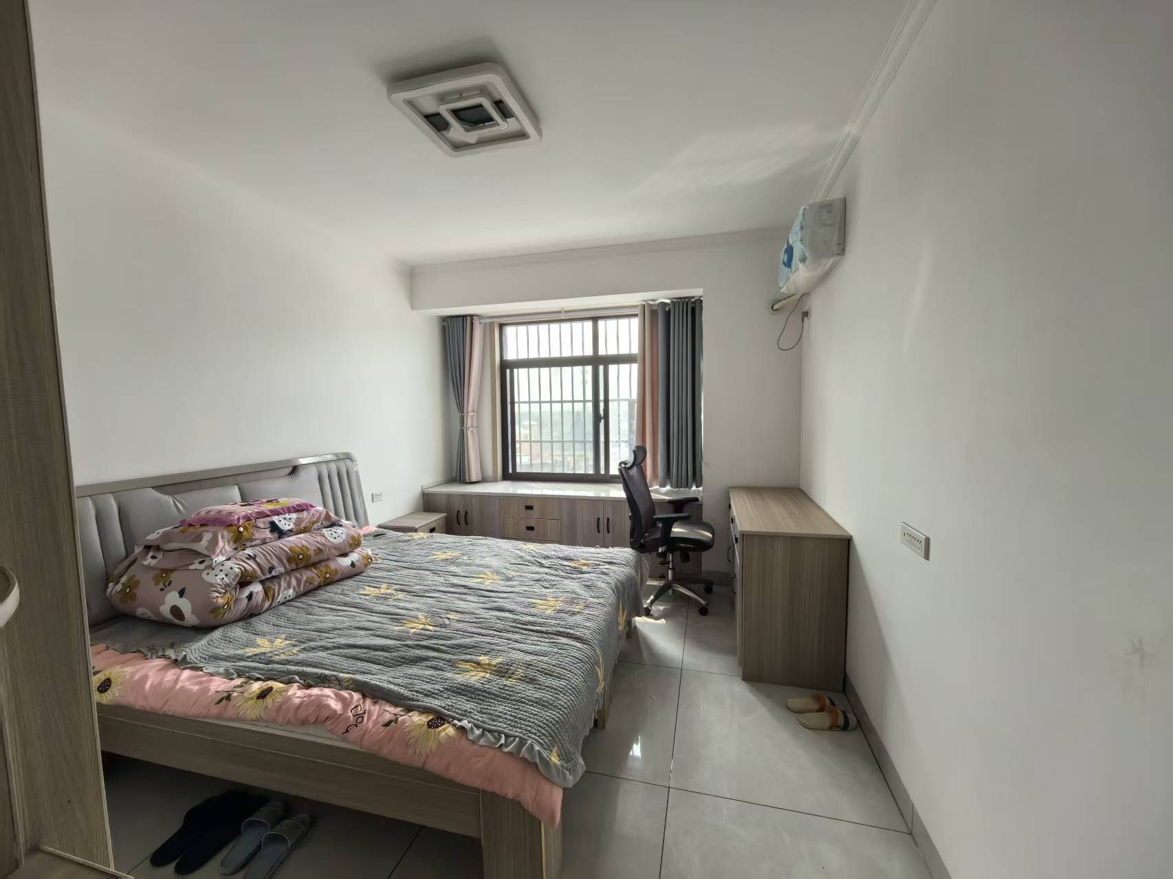 公园里电梯洋房精装修3室出售_4