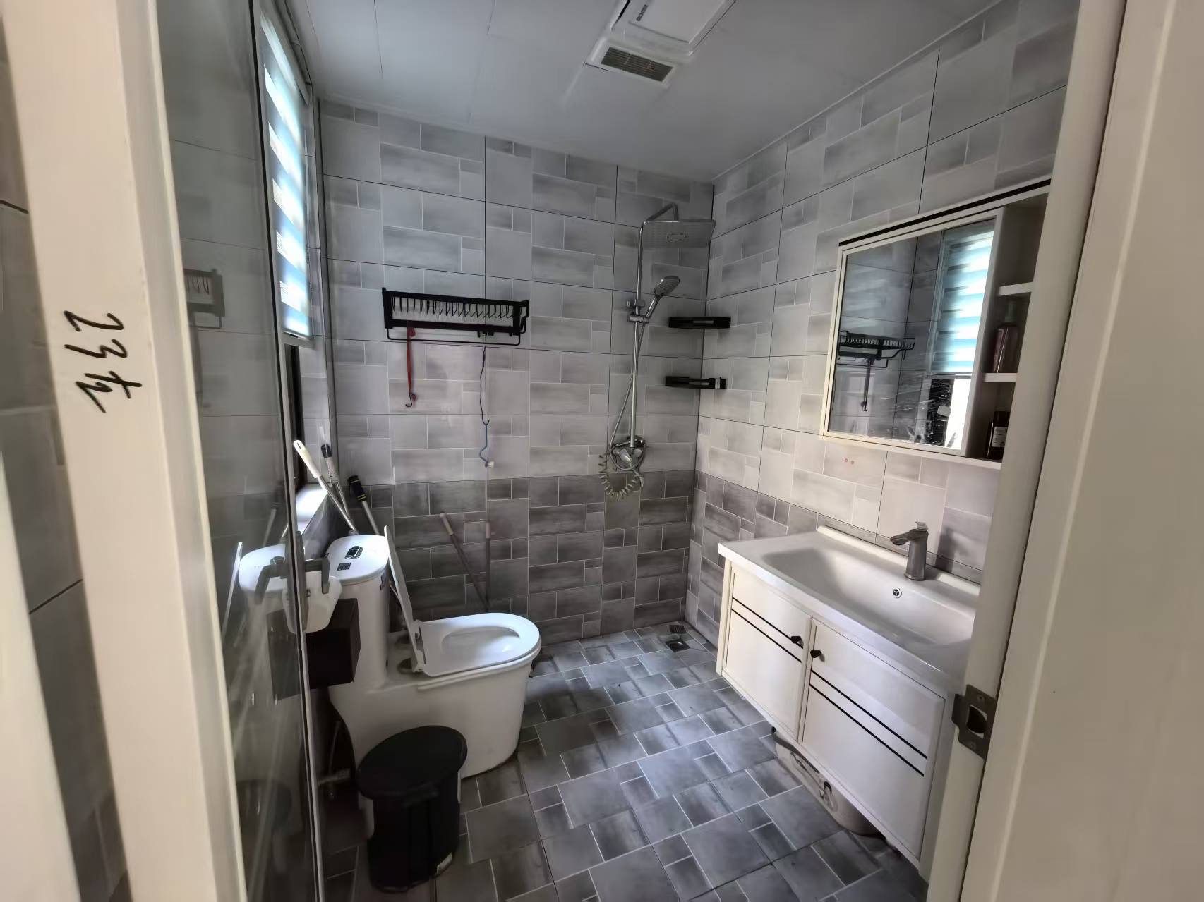 公园里电梯洋房精装修3室出售_8