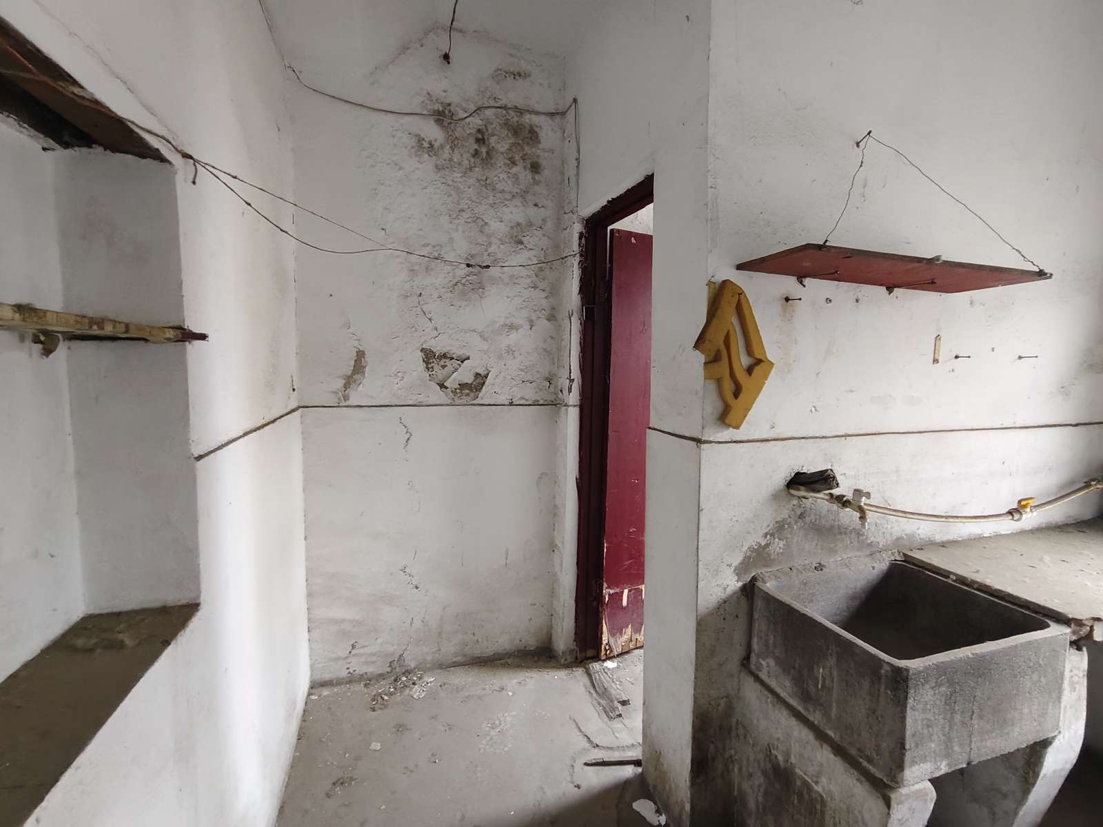 电建一公司厂内3楼一室一厅出售，有燃气_8