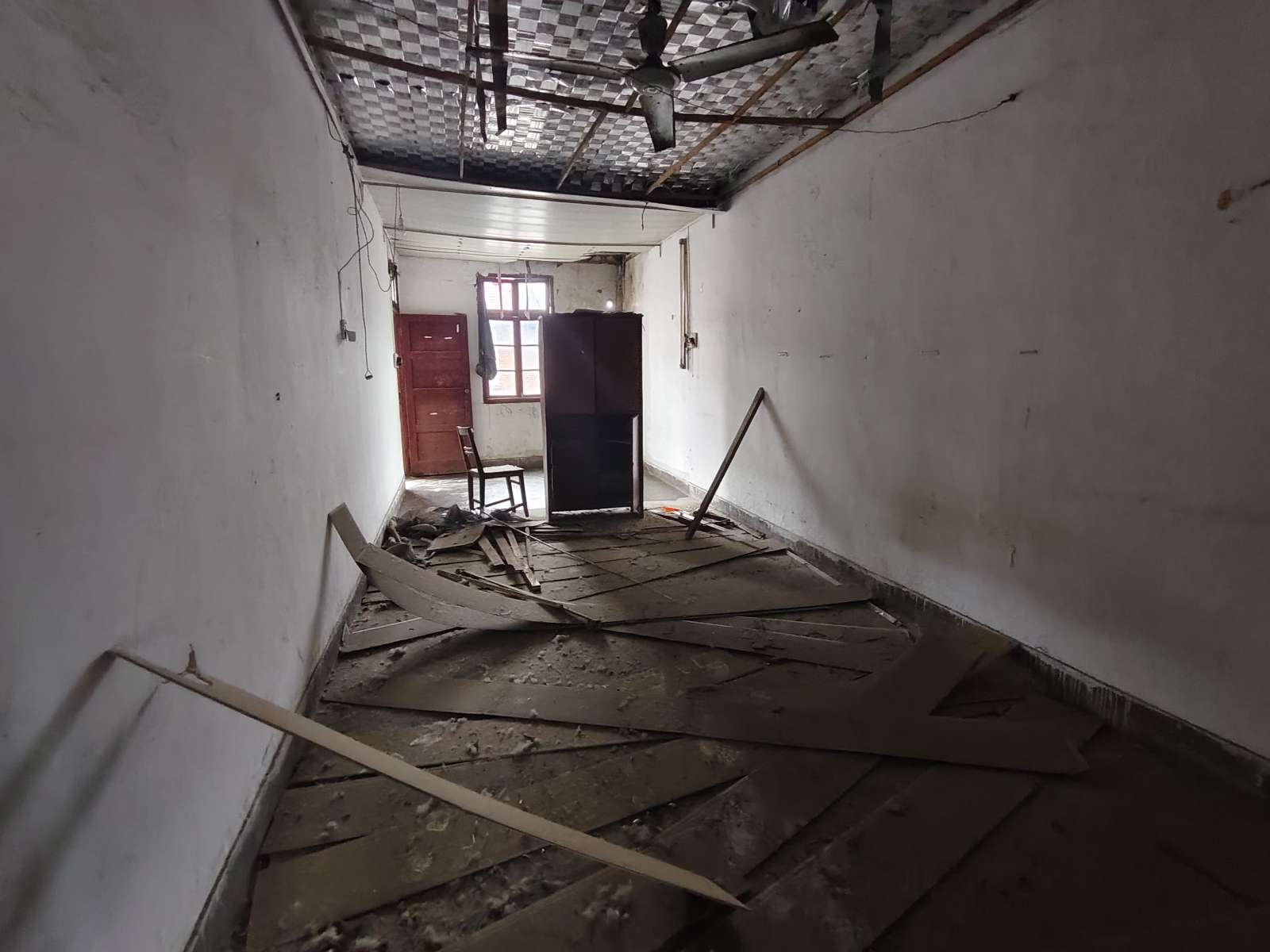 电建一公司厂内3楼一室一厅出售，有燃气_3