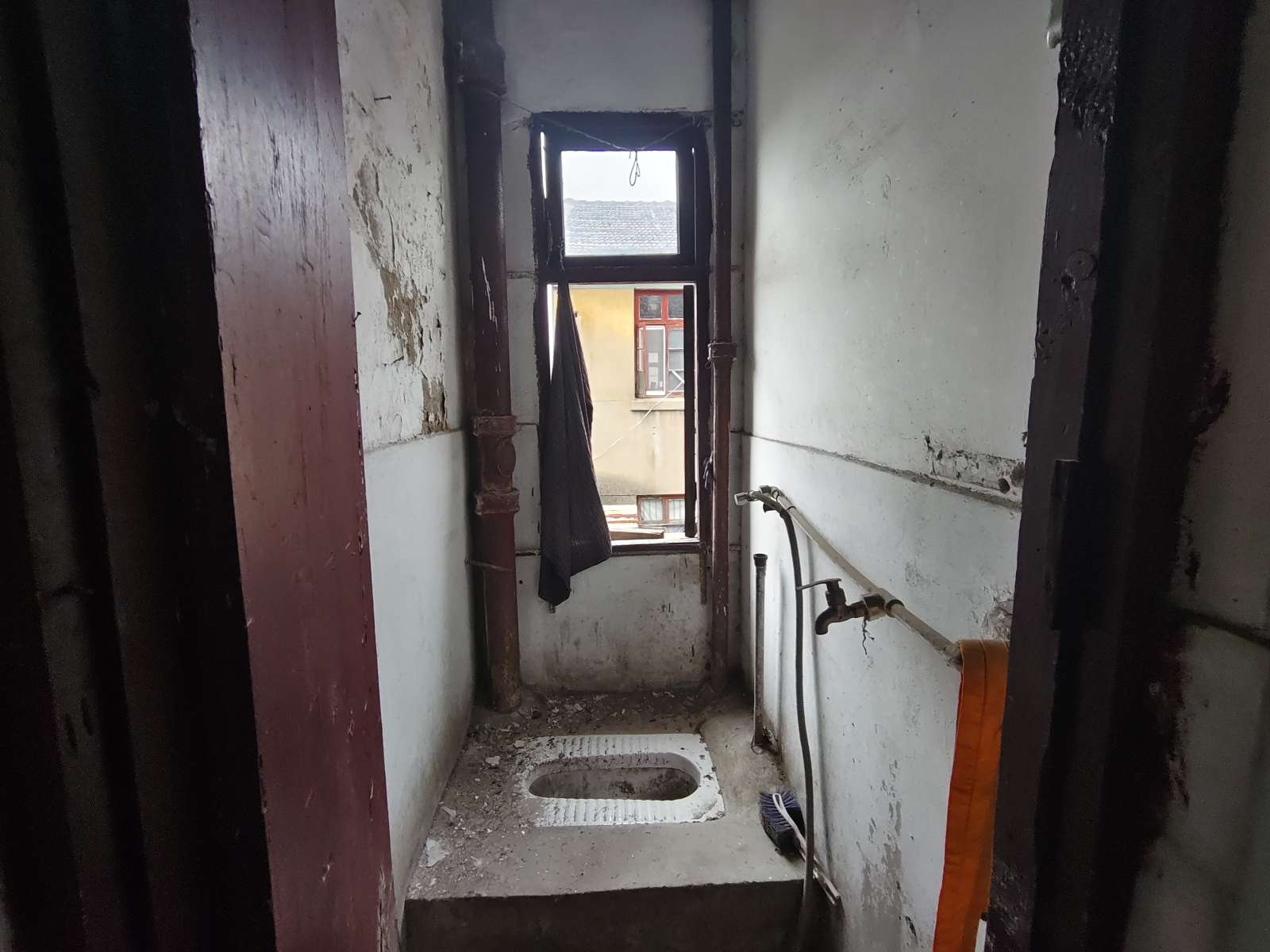 电建一公司厂内3楼一室一厅出售，有燃气_6