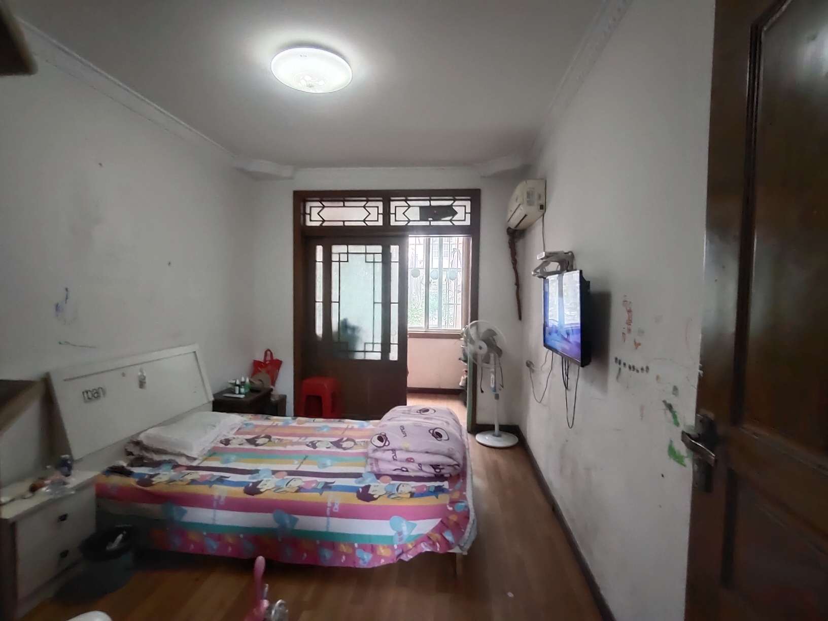 出售建西村65平方二层而是一厅简装_3