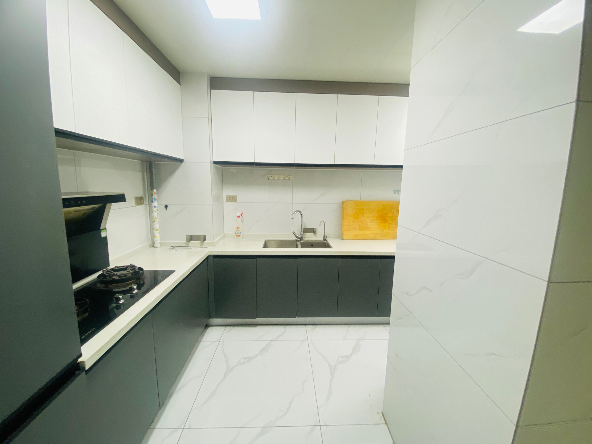 绿茵里精装3室，带车位出售_9