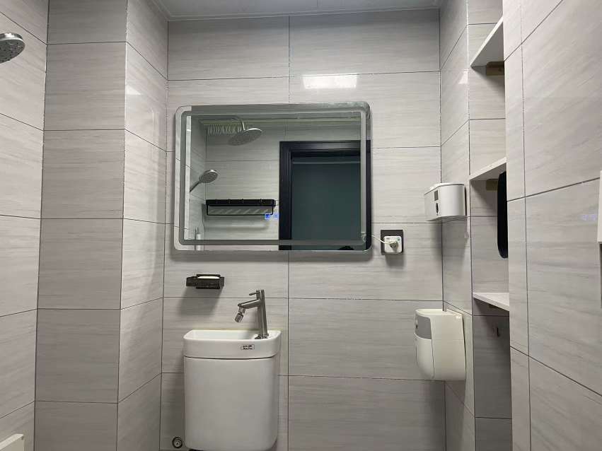 万茂华府 精装急售 九成新 _9