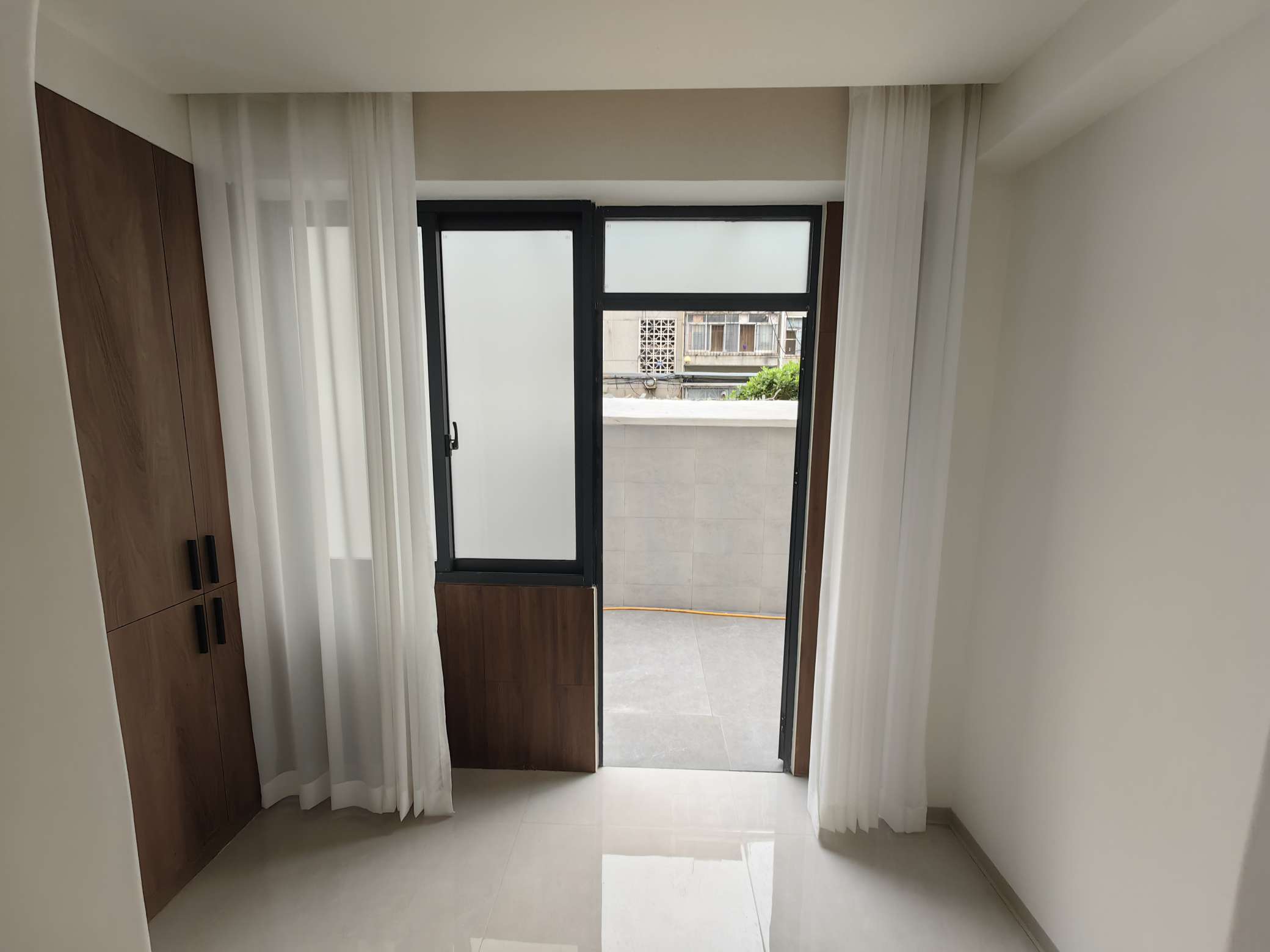 翡翠苑一楼带院子，精装修新房，带阳光房_9