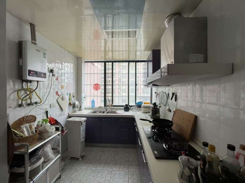 龙湖汇景3室2厅精装拎包入住室内保持的干净_8