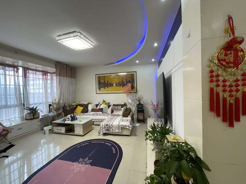 龙湖汇景3室2厅精装拎包入住室内保持的干净_2