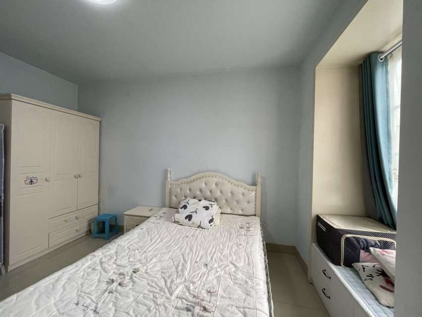 龙湖汇景3室2厅精装拎包入住室内保持的干净_3