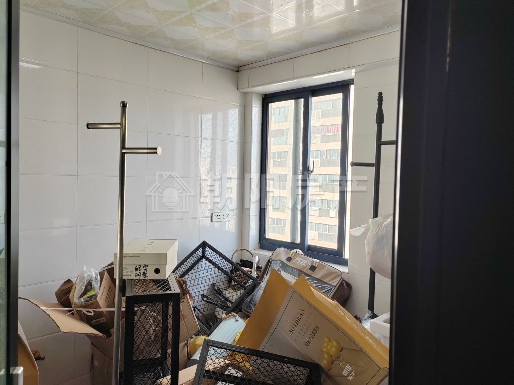 世纪天城商贸附近148平大客厅双卫视野开阔带租金出售_9