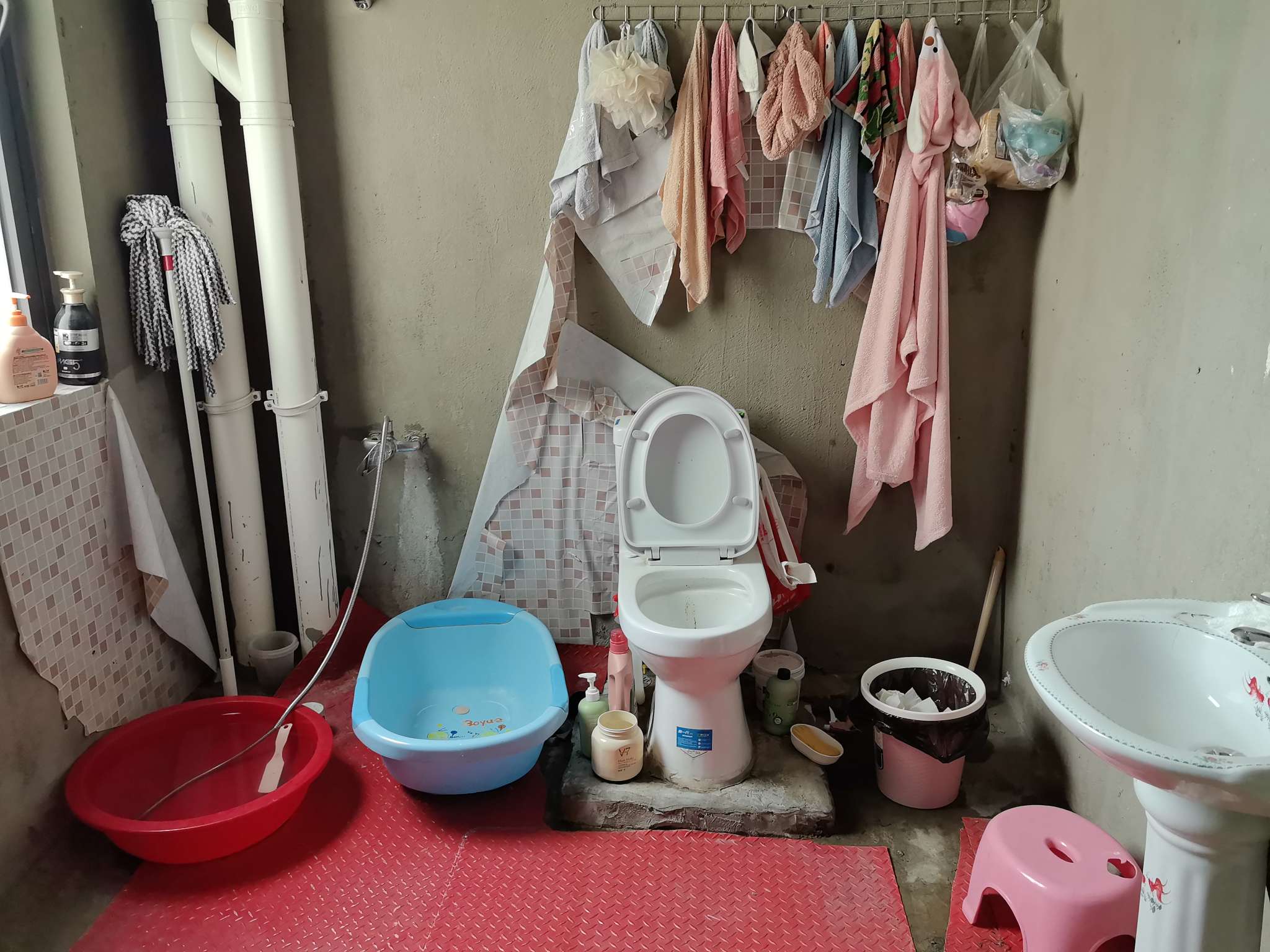 国宾府大平层  纯毛坯 老证出售_9