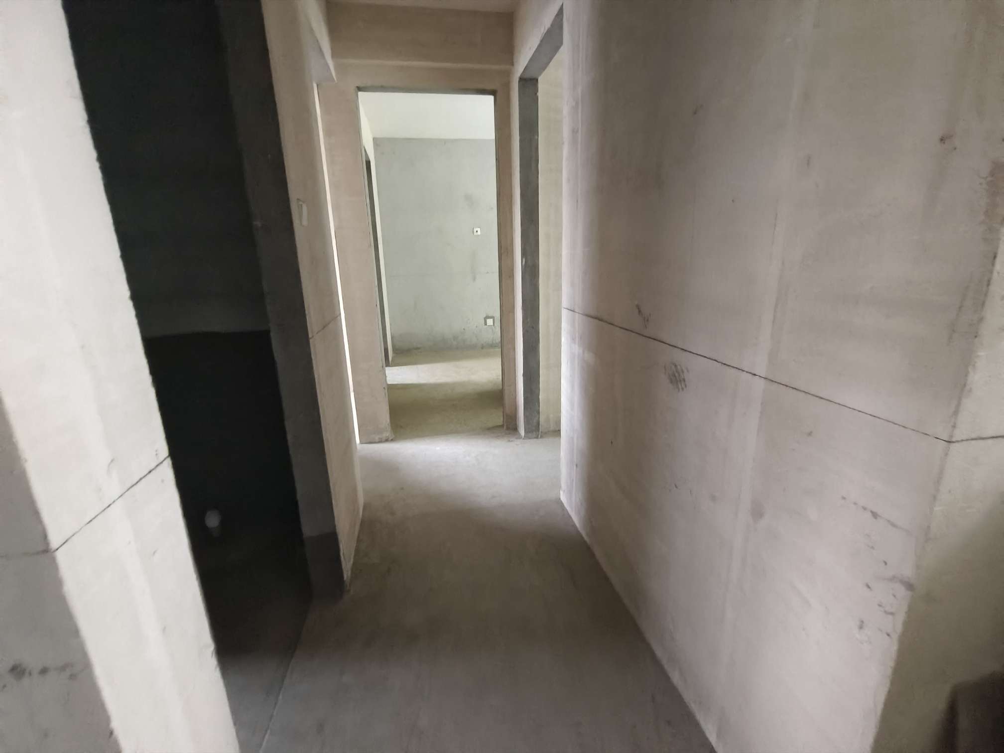 天一时代城 纯毛坯三室_12