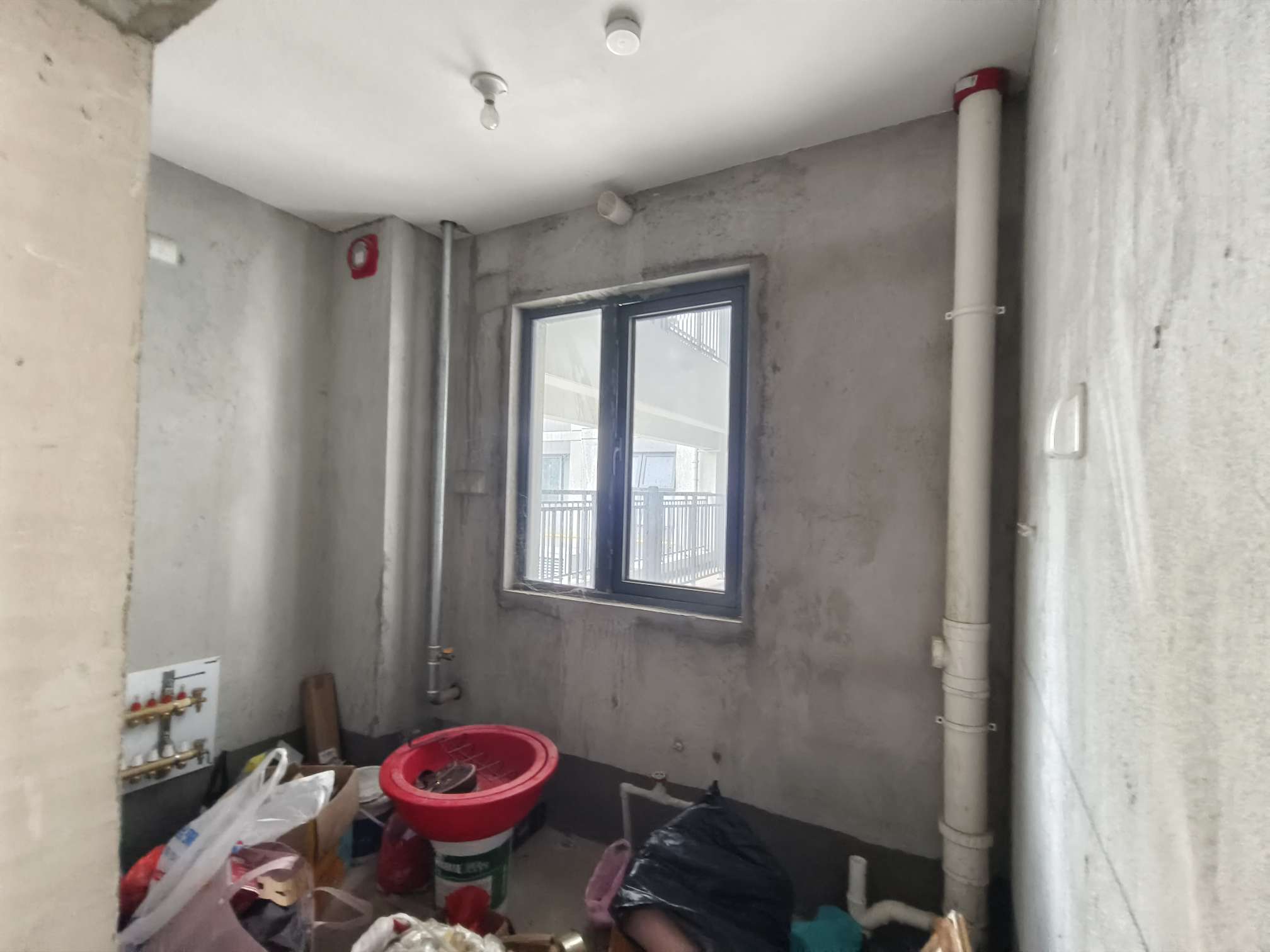 天一时代城 纯毛坯三室_7