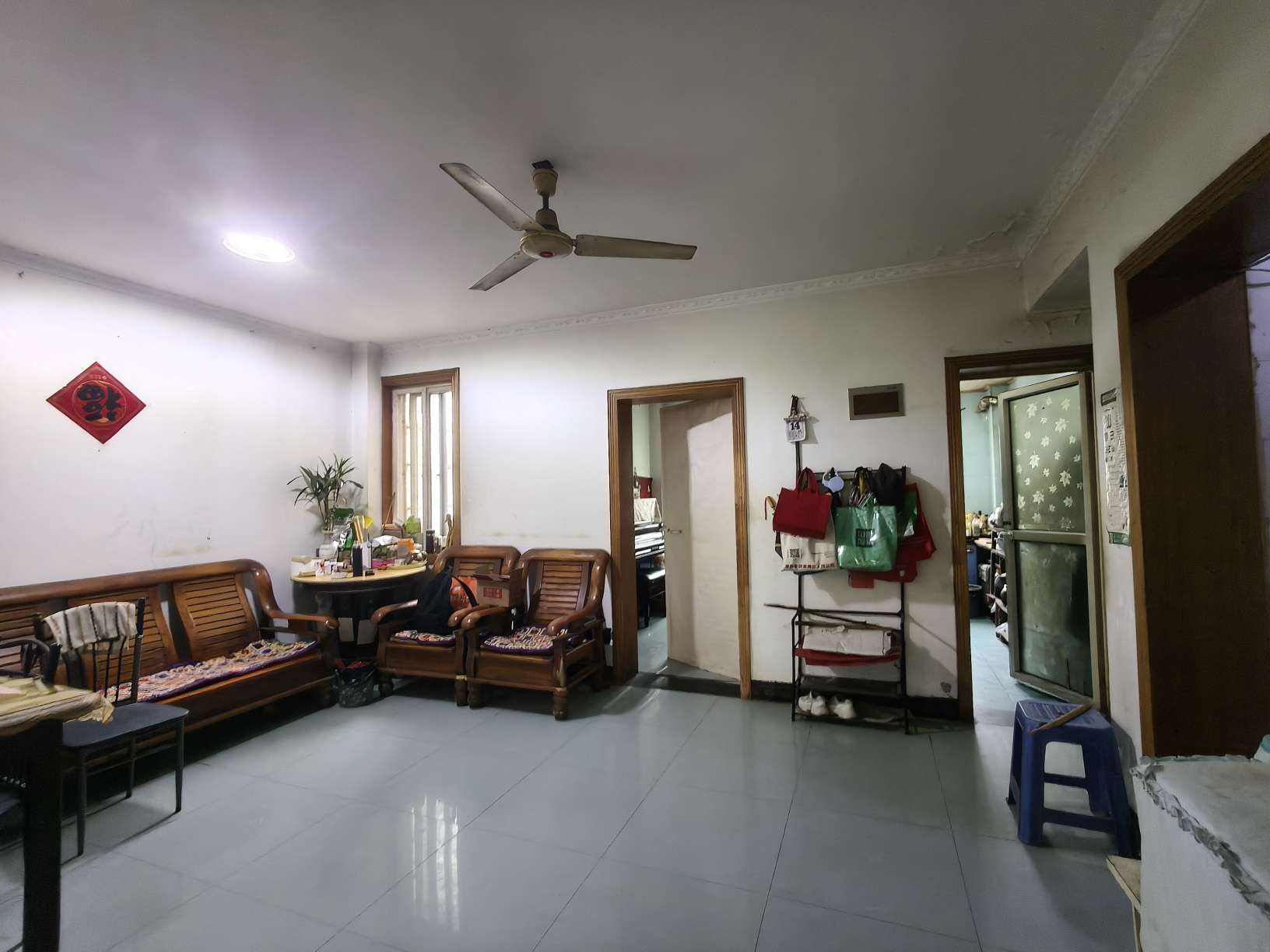 洞山新村多层3楼 好楼层 老证 诚心出售_2