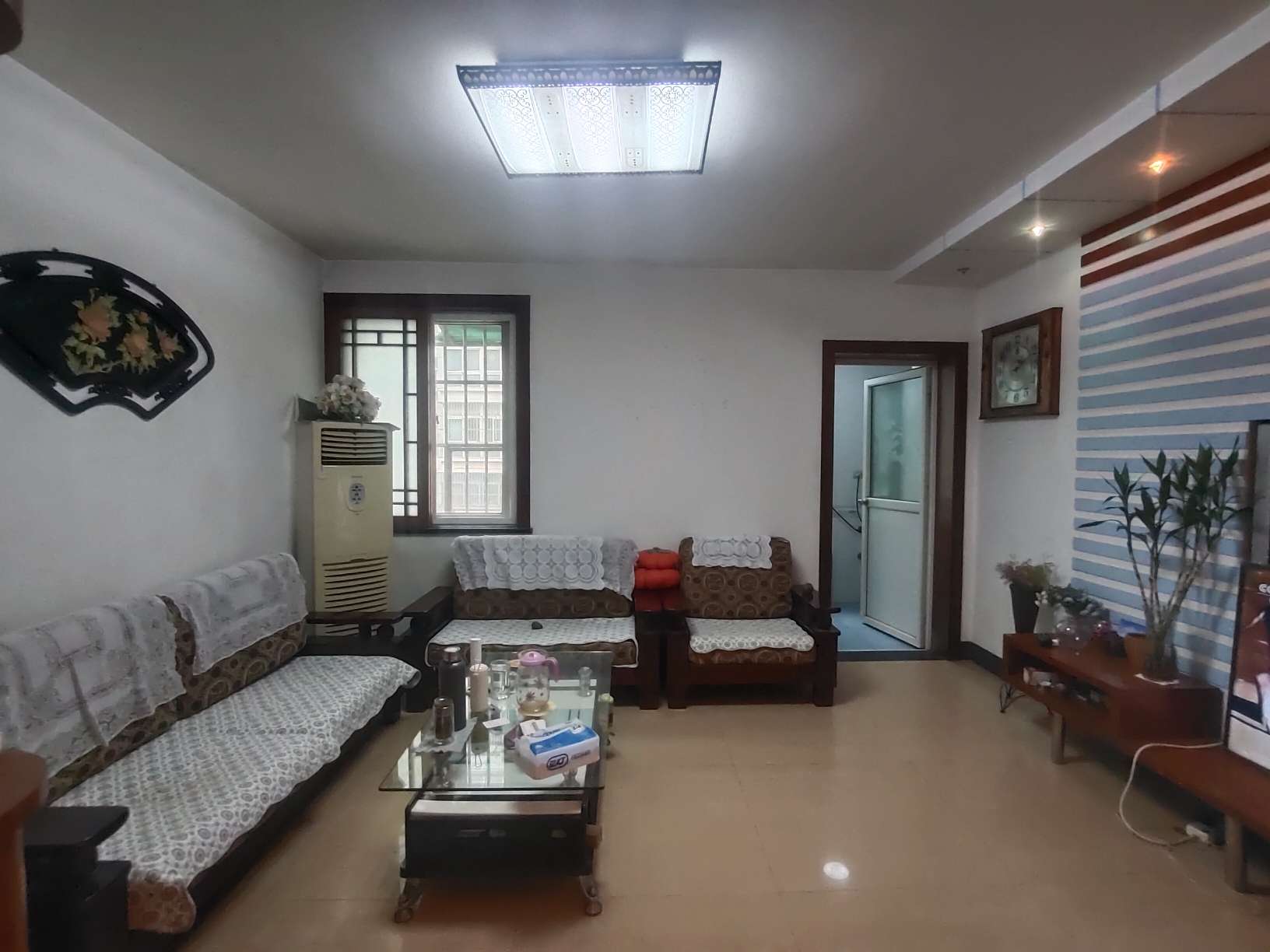 急售 建西村3层 简装 约96平方 三室两厅 交通购物便捷 养老首选_2