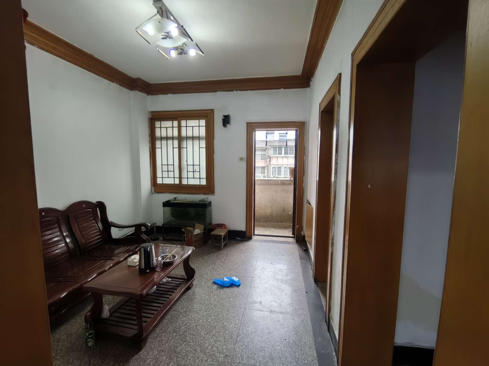 中保楼二室一厅简单装修_2