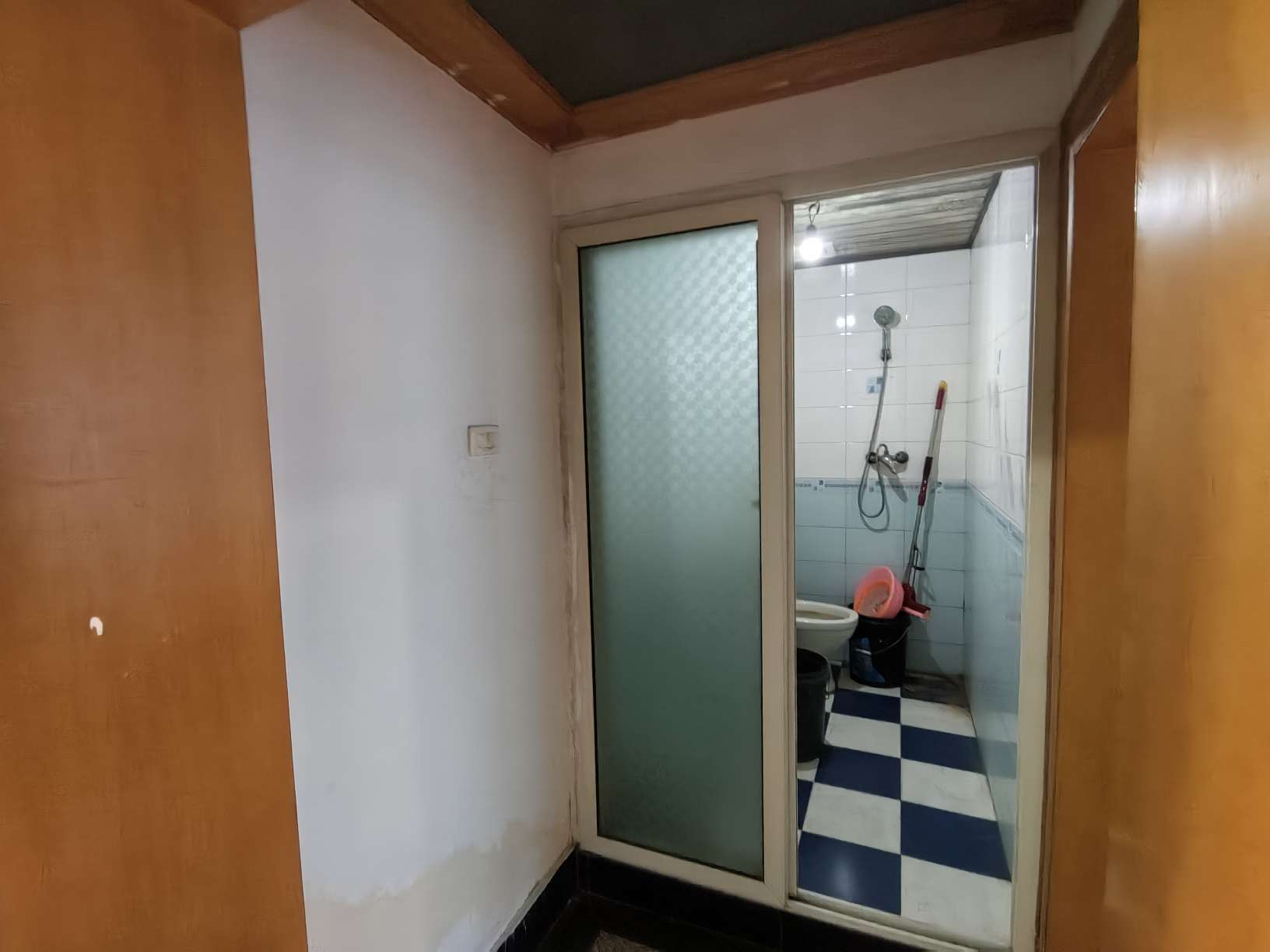 中保楼二室一厅简单装修_8