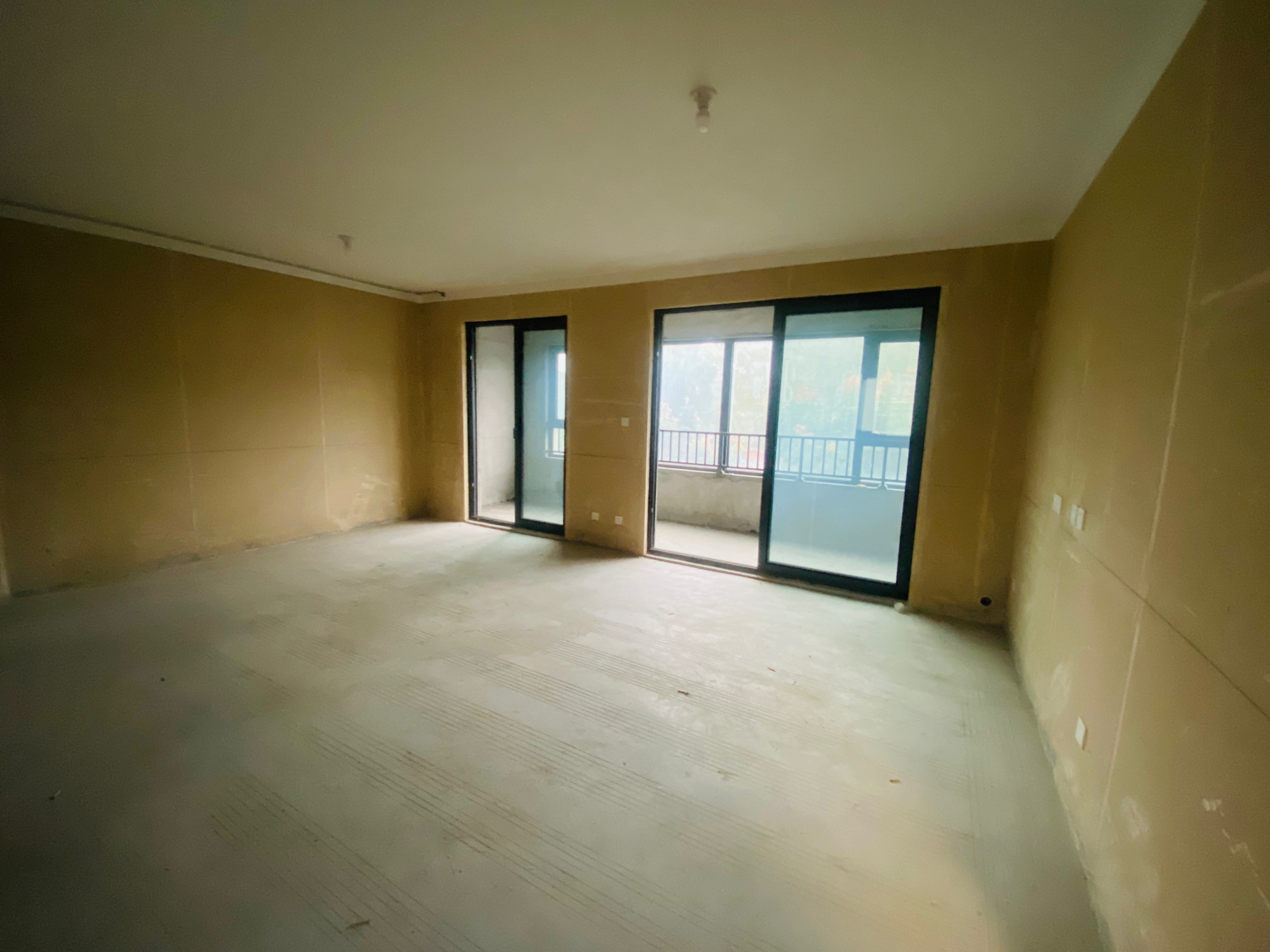 天境电梯洋房毛坯大三房，可做四房，带车位！_5