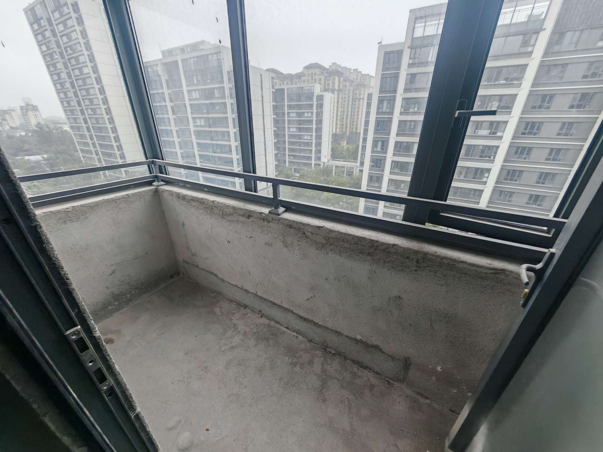 新上 信达天境 电梯洋房 位置好 三室二厅 送车位_9