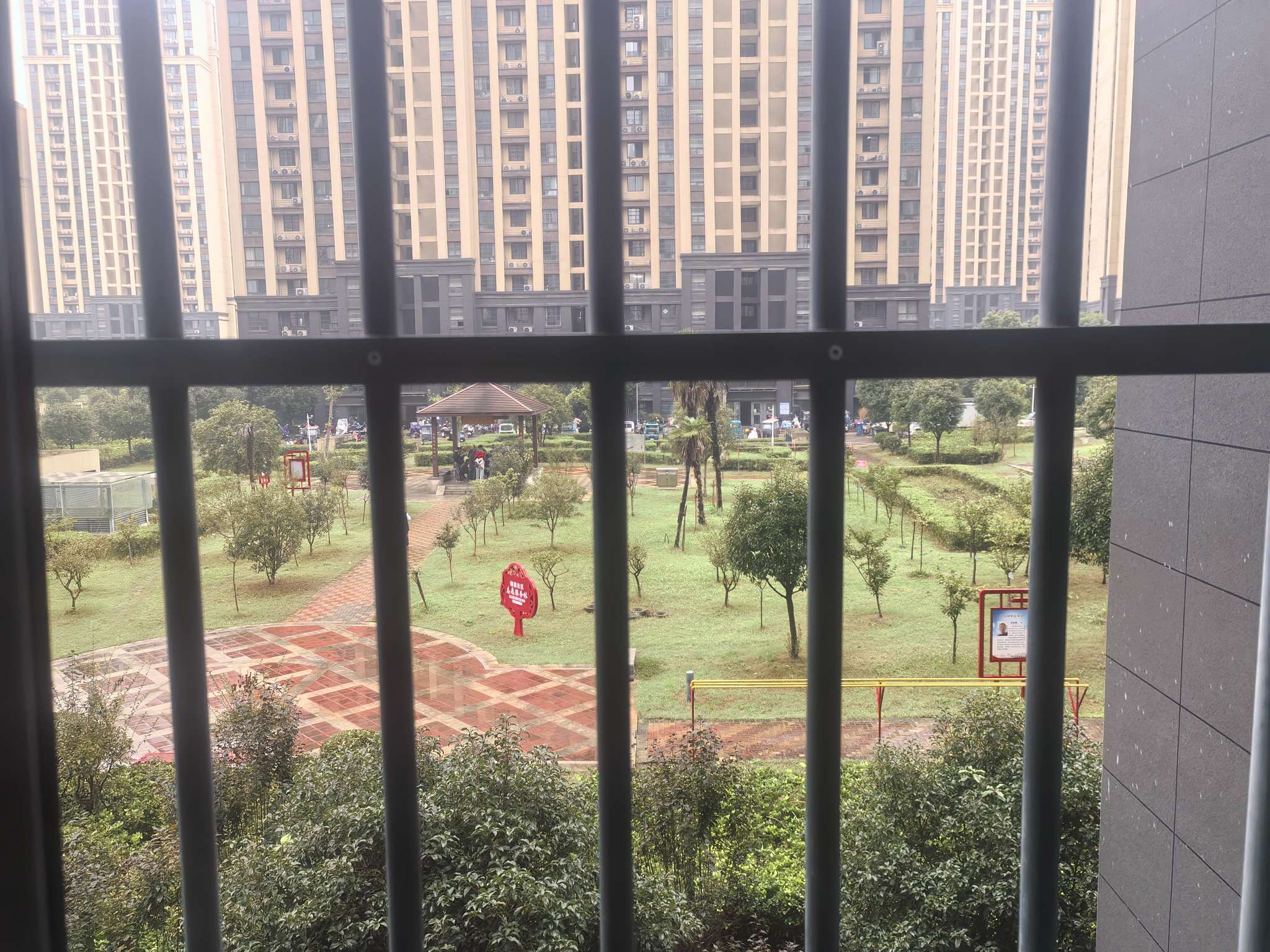 上郑广场精装三室商品房_7