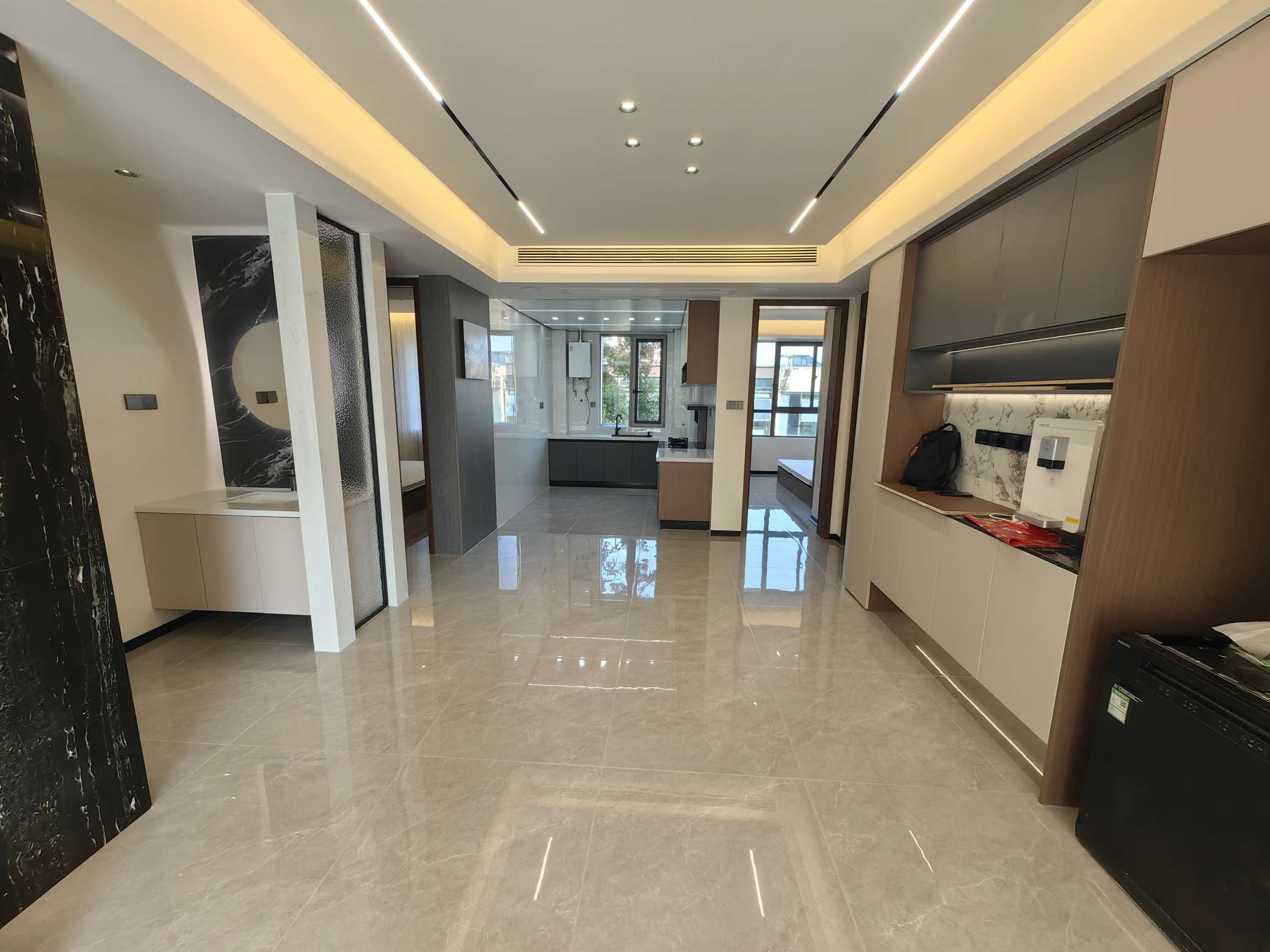 御香山全新精装新房 三室两厅两卫 诚心出售_12