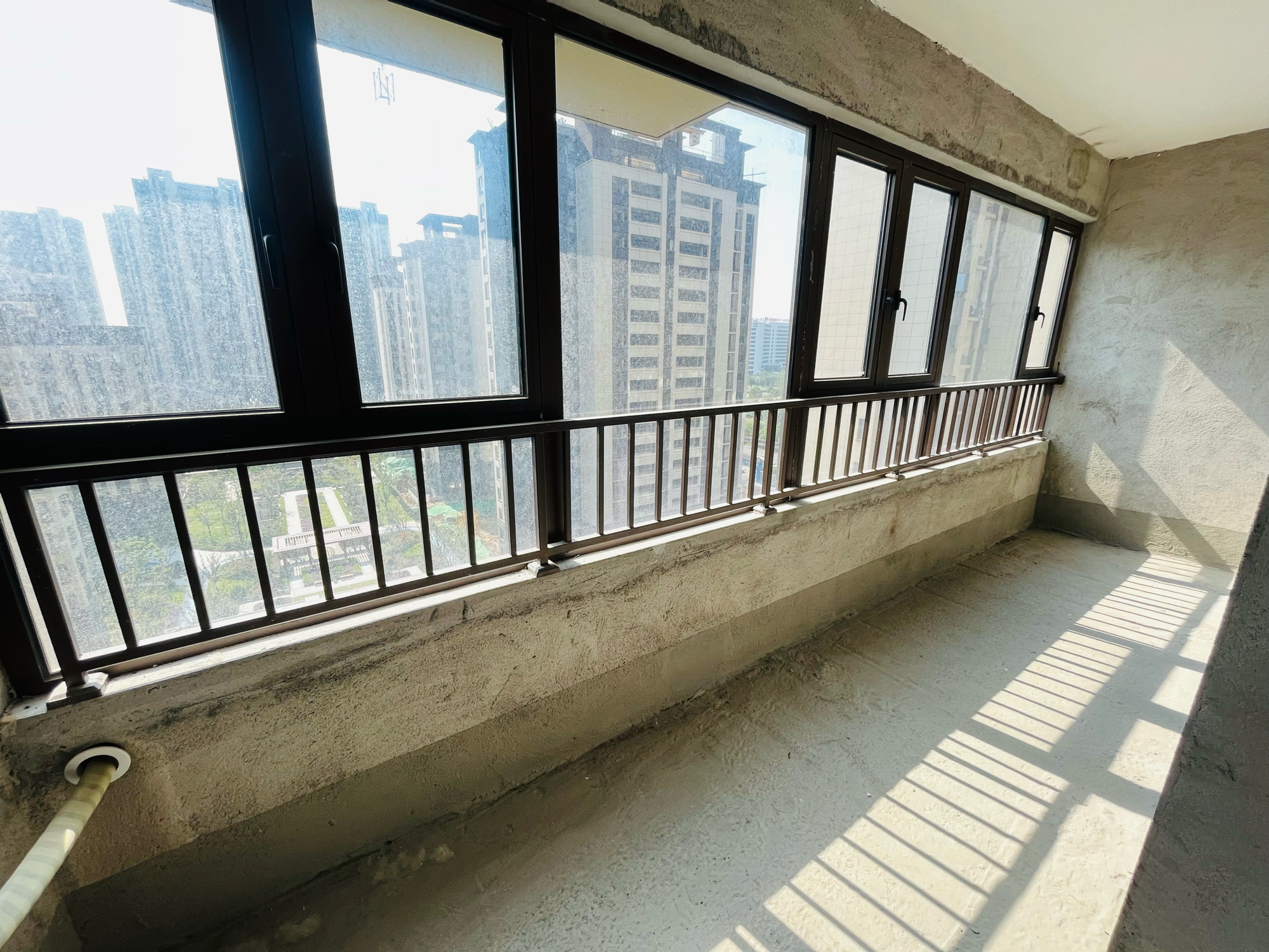 华盛国悦府 118平 三室两厅 免税学区房 毛坯随心装_8