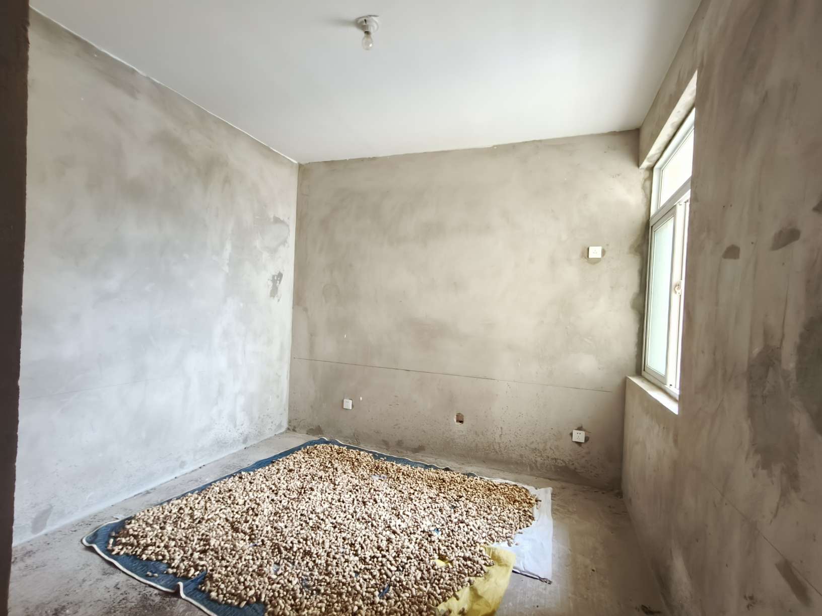 锦绣花园 电梯毛坯房2室2厅出售_9