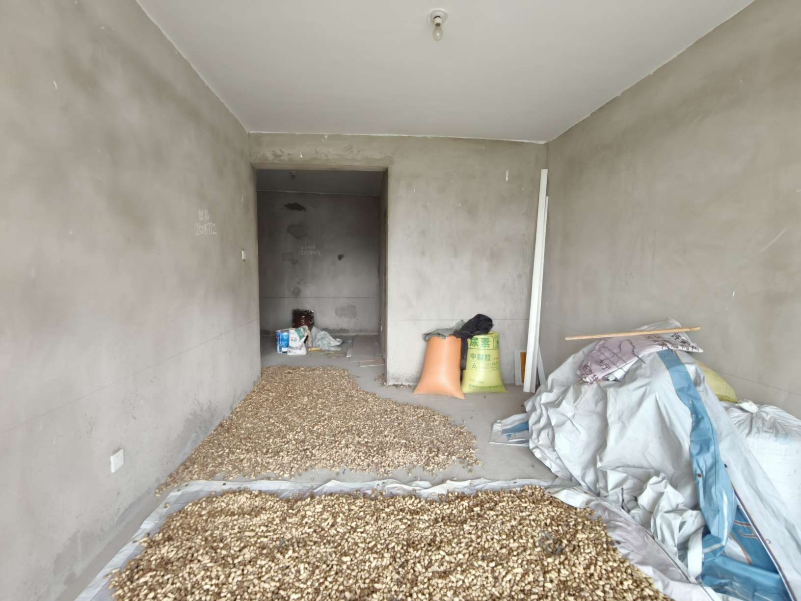 锦绣花园 电梯毛坯房2室2厅出售_2