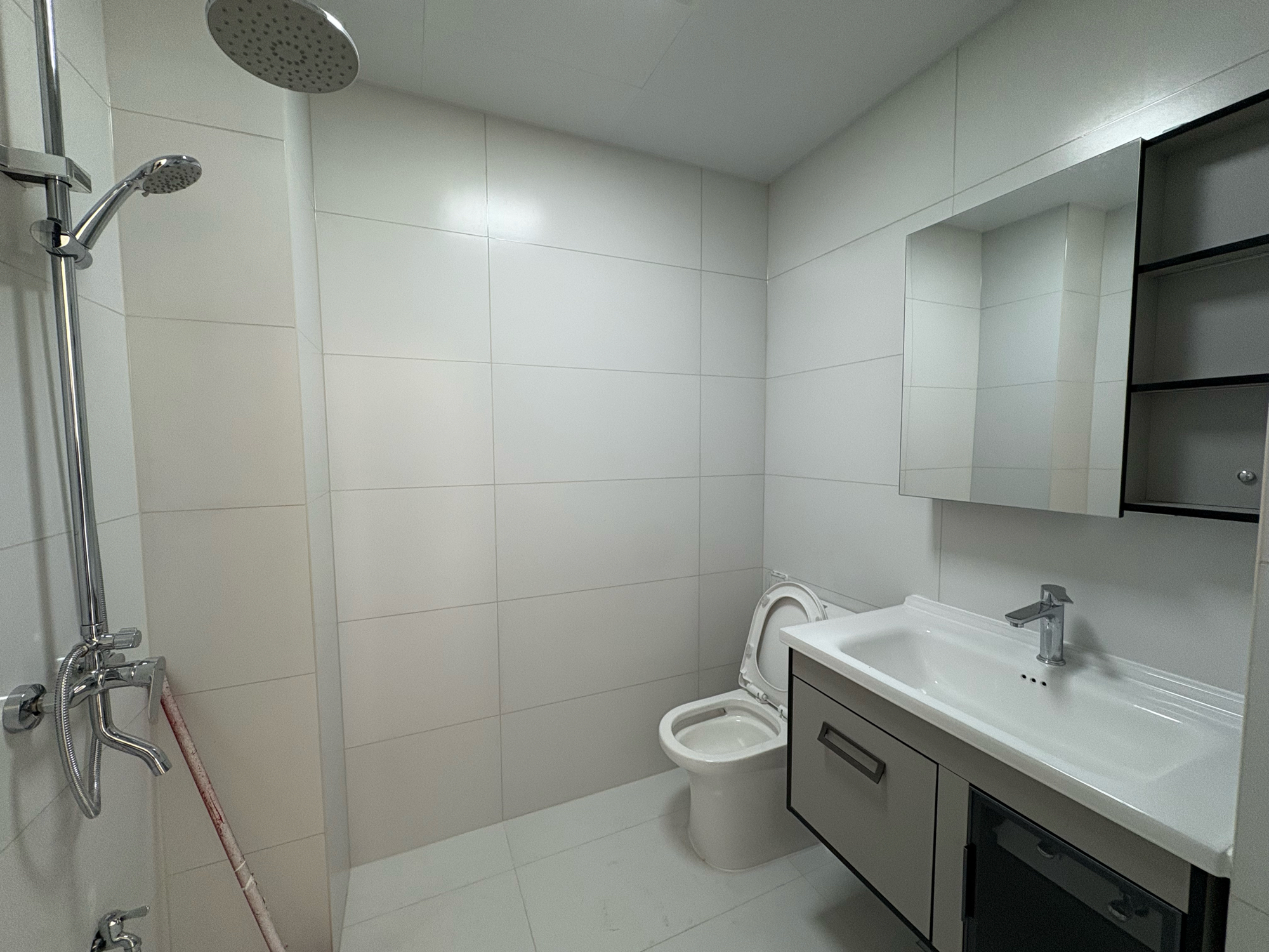 万茂华府 朝南公寓  毛坯  1室1厅_7