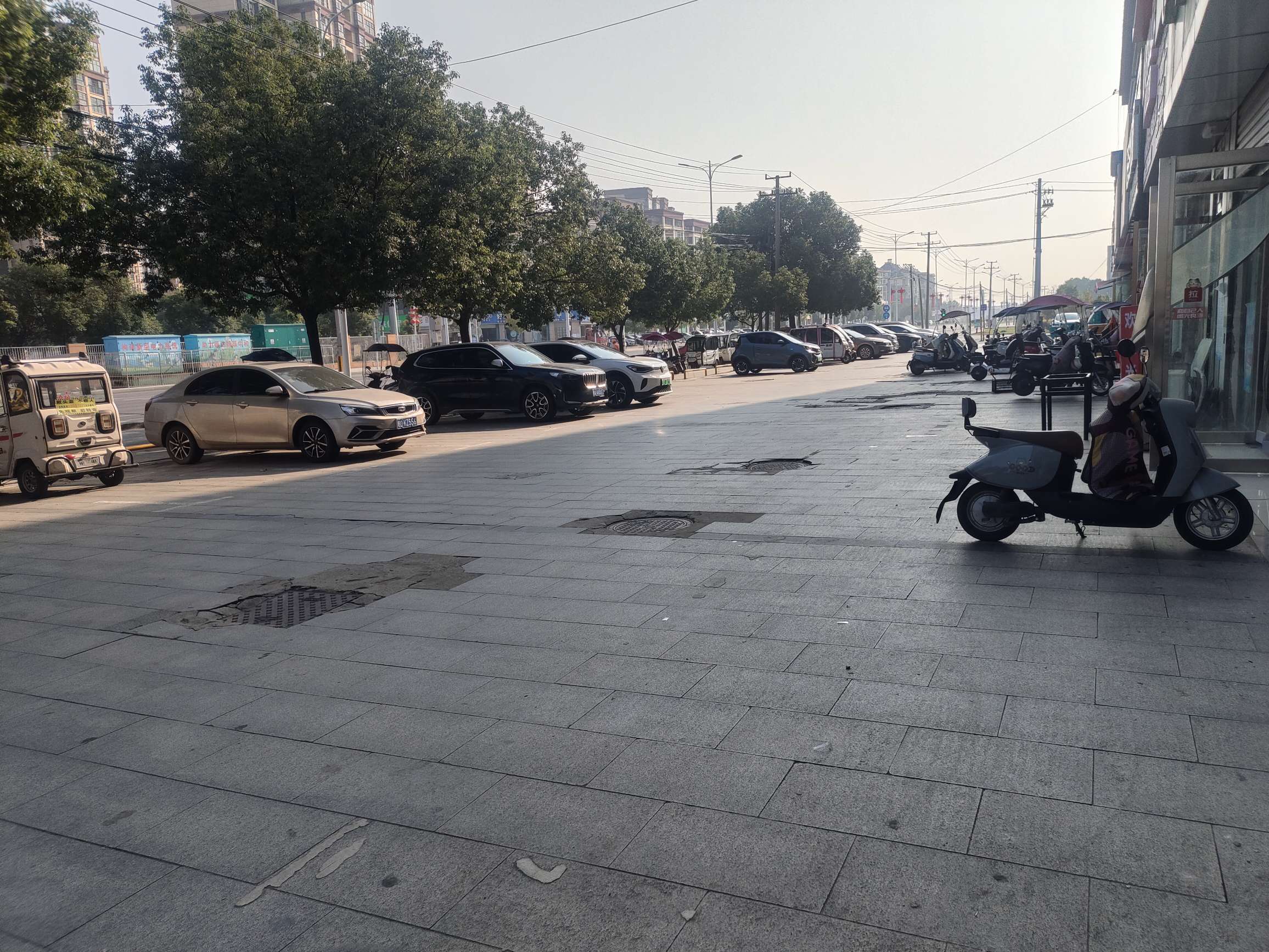 珠江丽景 200平临街旺铺 精装修带上下水 人流密集交通要塞_7