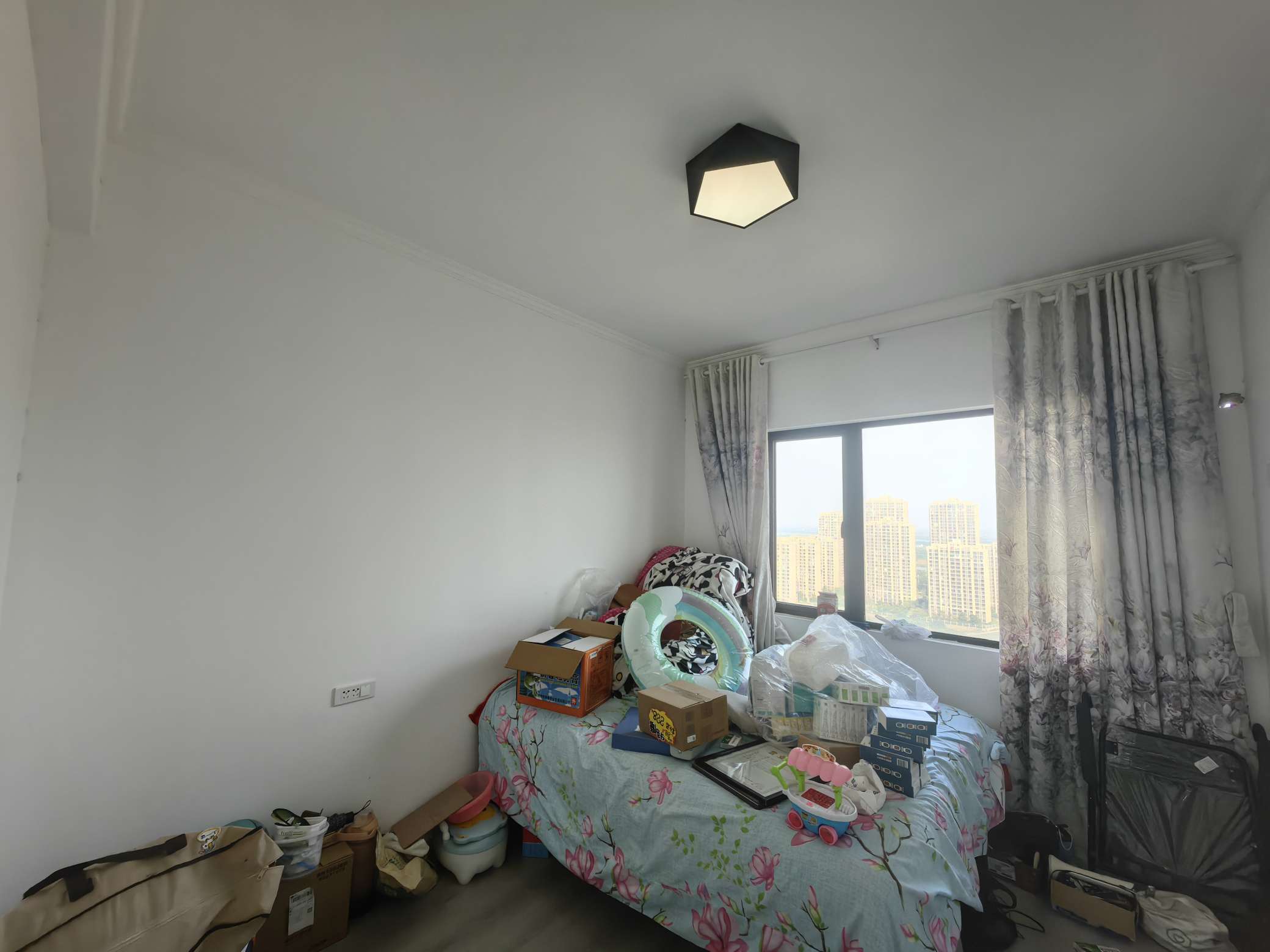 世茂公园城  精装三室 带车位 采光好 房东诚心出售_11