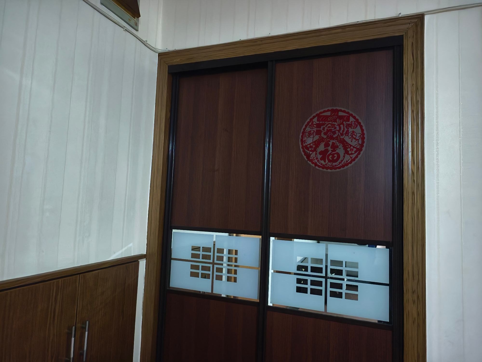 前锋二村 85平两室一厅 交通便利学区房 满两年简装出售_2