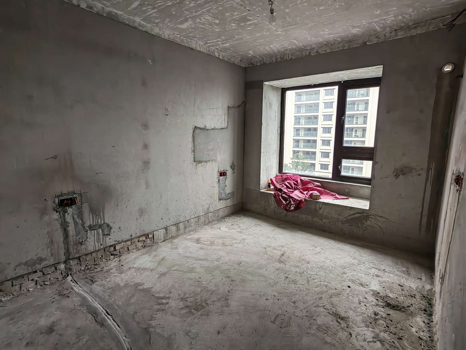 明月山南毛坯三房诚心出售_5