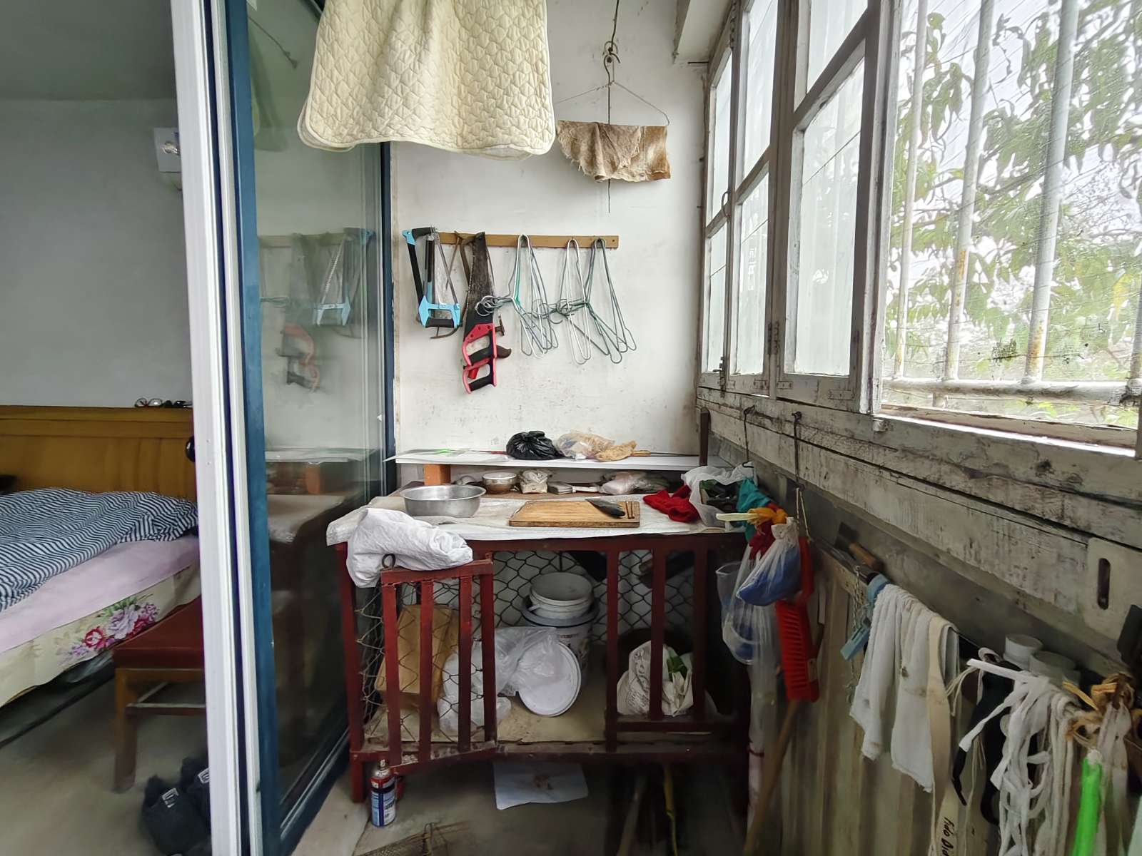 新袁庄A区三室两厅对外出售当毛坯房卖_5