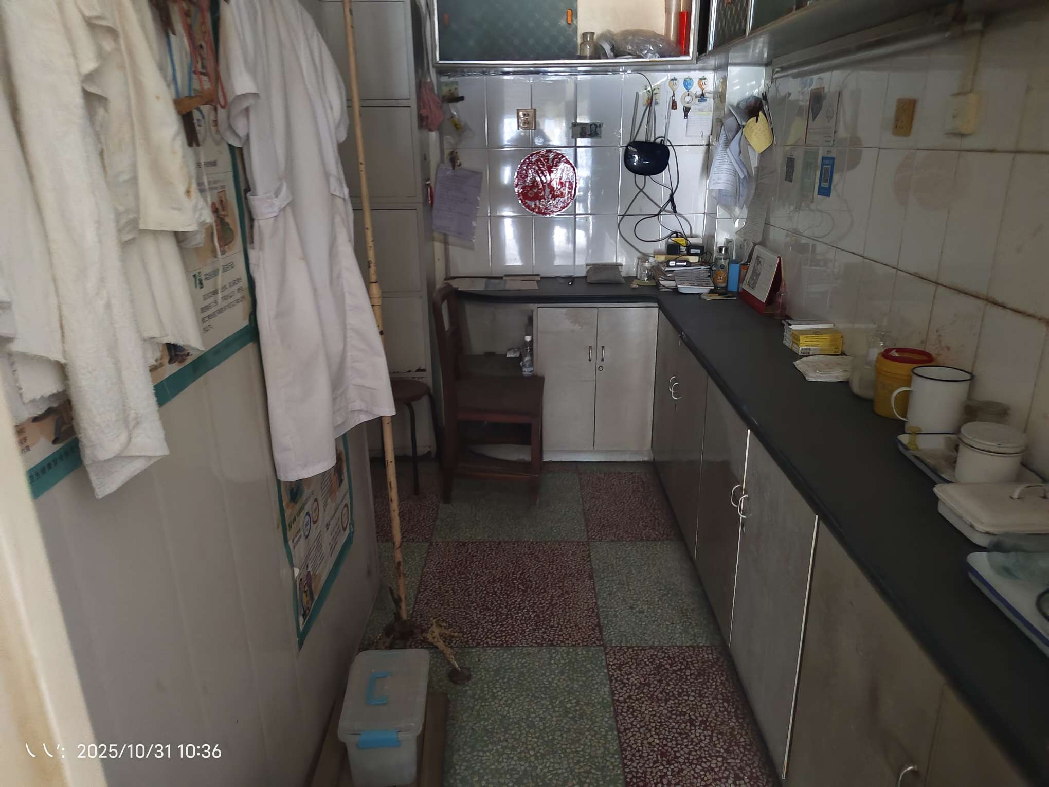木材公司家属楼 48平临街旺铺 可用明火 交通要塞_5
