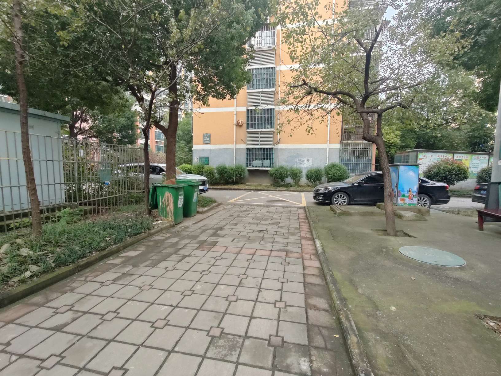 熙城熙园 95平 三室一厅 交通便利 学区房 简装出租_12