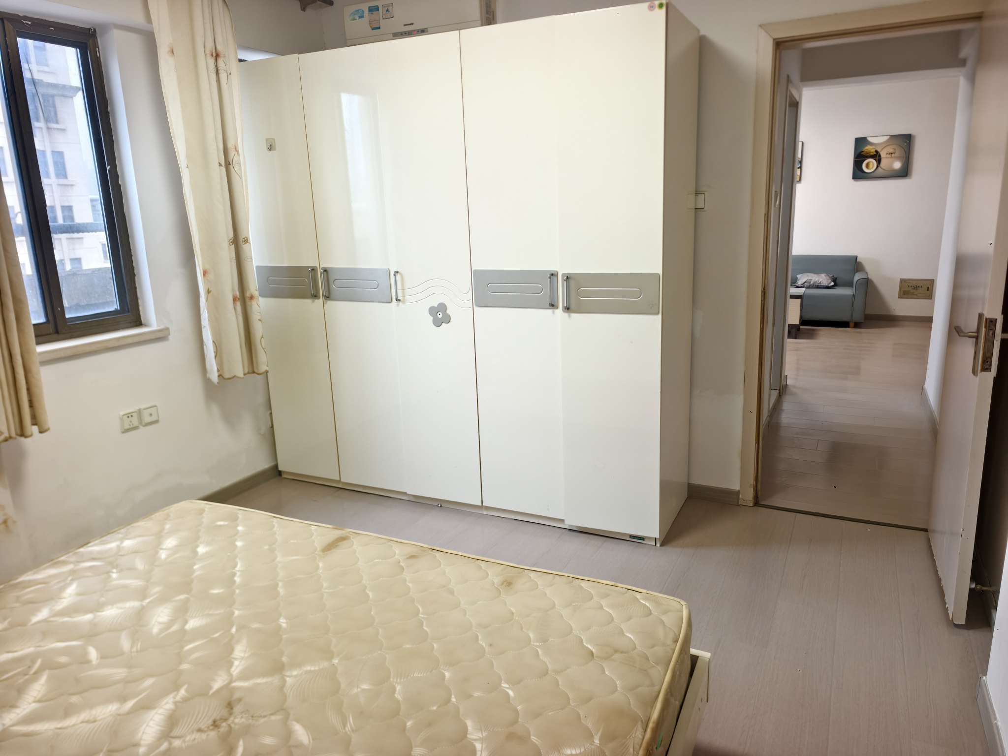 朝阳帝堡精装公寓_3