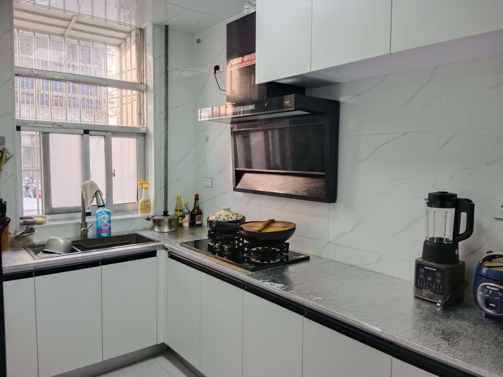 光明楼一楼新装修带院子_6