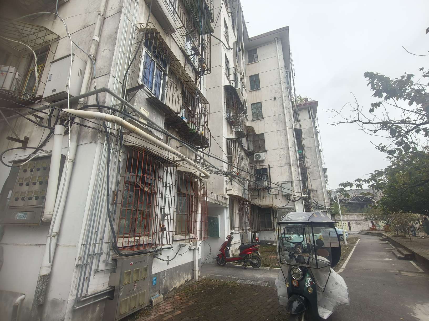 工程处支架村 67平 两室一厅 交通便利 简装出租_9