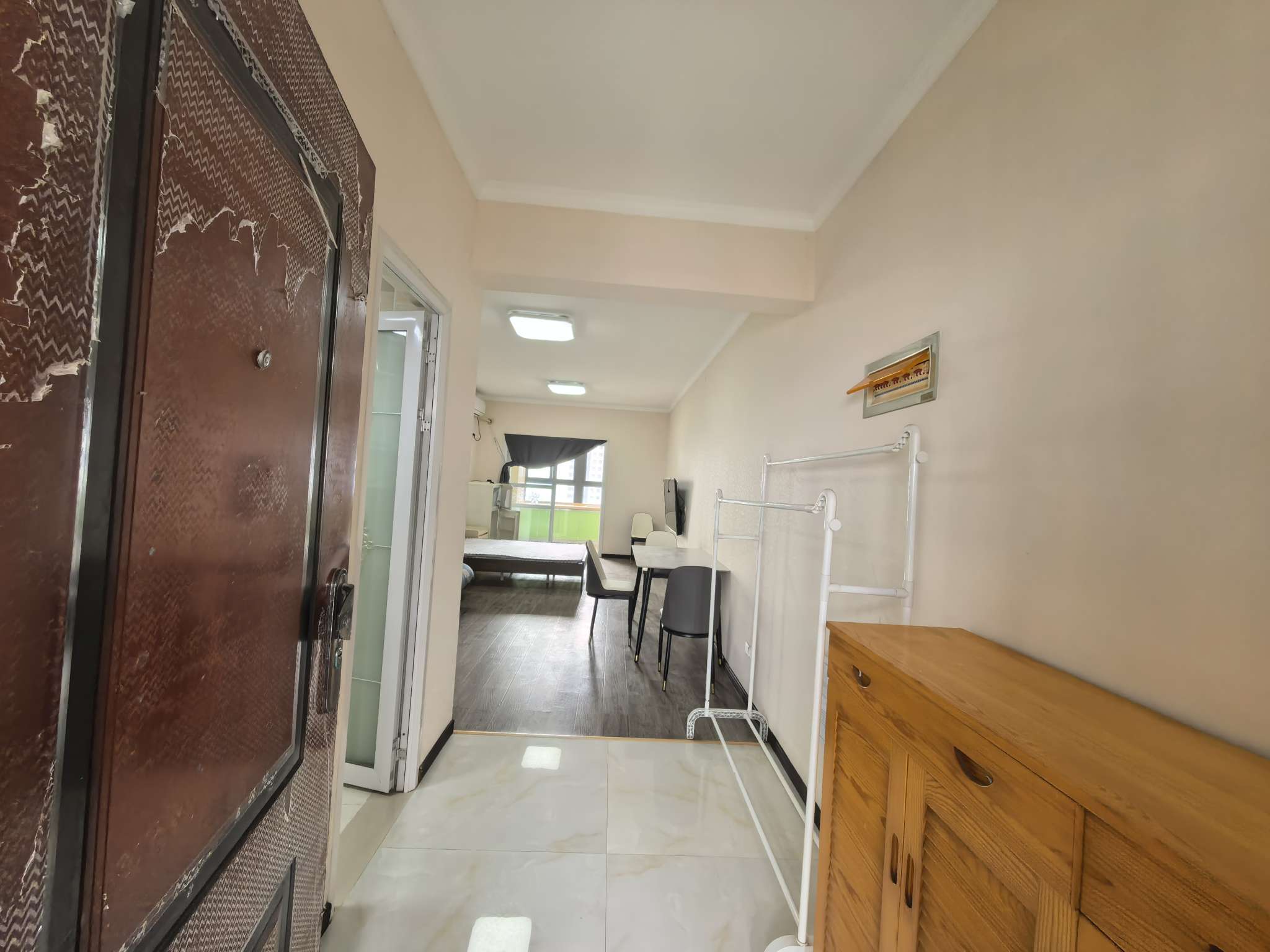 万茂中心精装1室1厅房_11