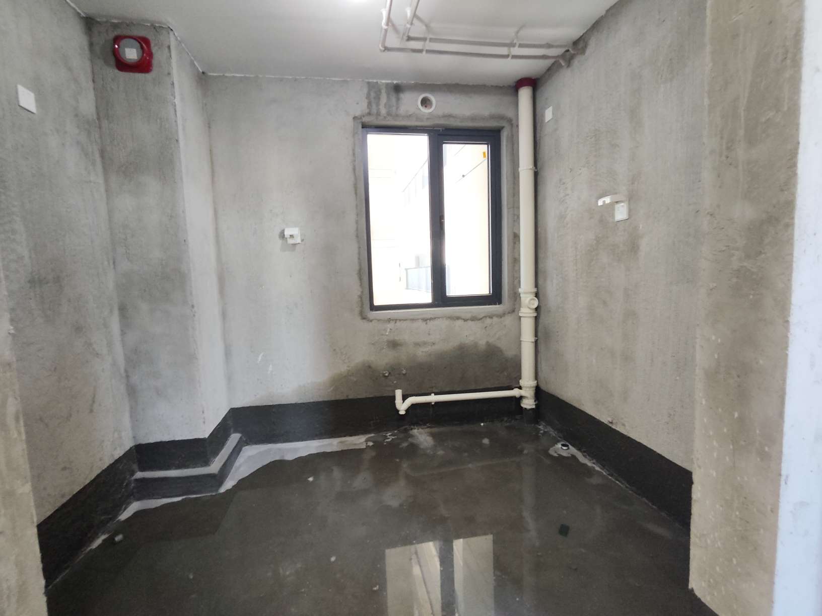 向阳苑毛坯三房，诚心出售。_6