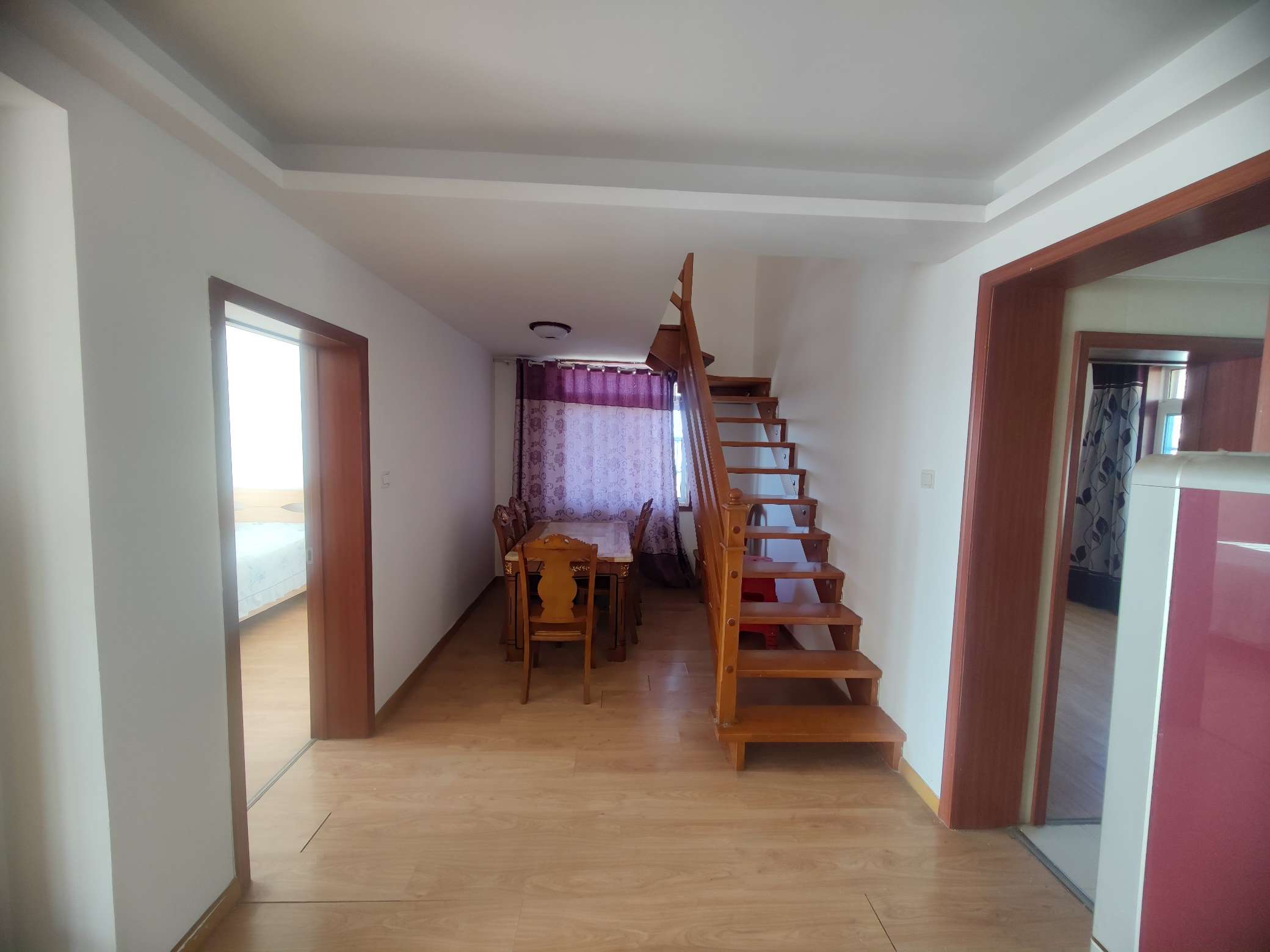 卧龙山庄东区，6跃7，三室两厅两卫，采光好，地势好。_16