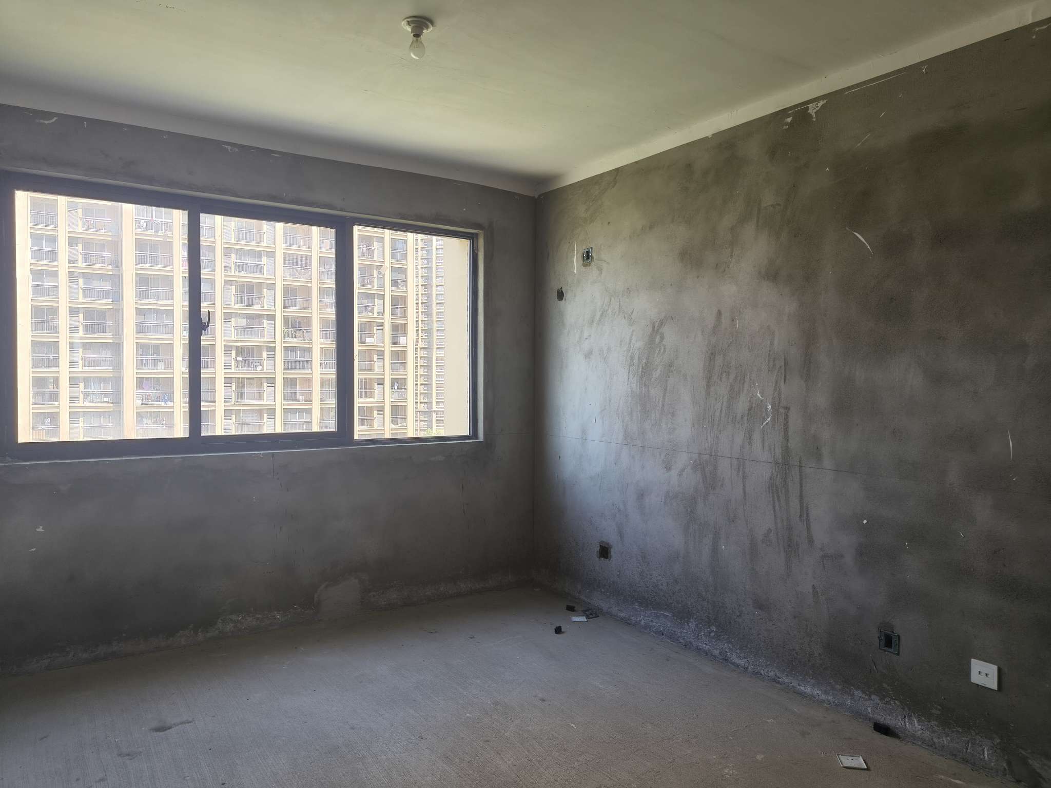 三室两厅产证齐全_3