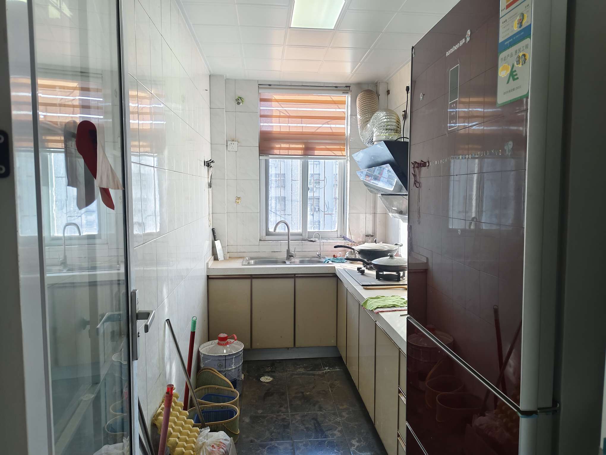 三室两厅拎包入住_9