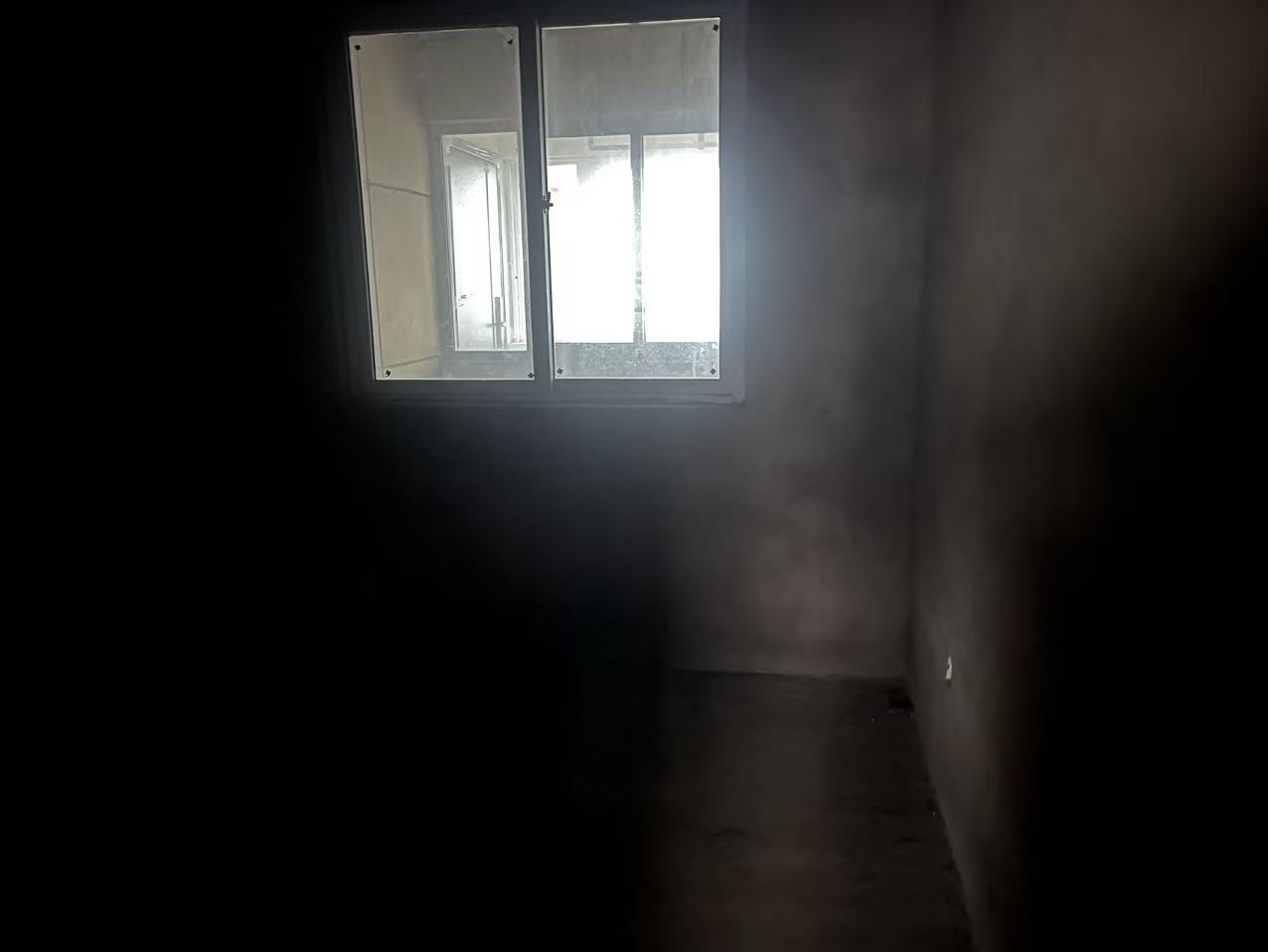 金格商厦 97平 毛坯二居 学区房 交通便利 随时看房_4